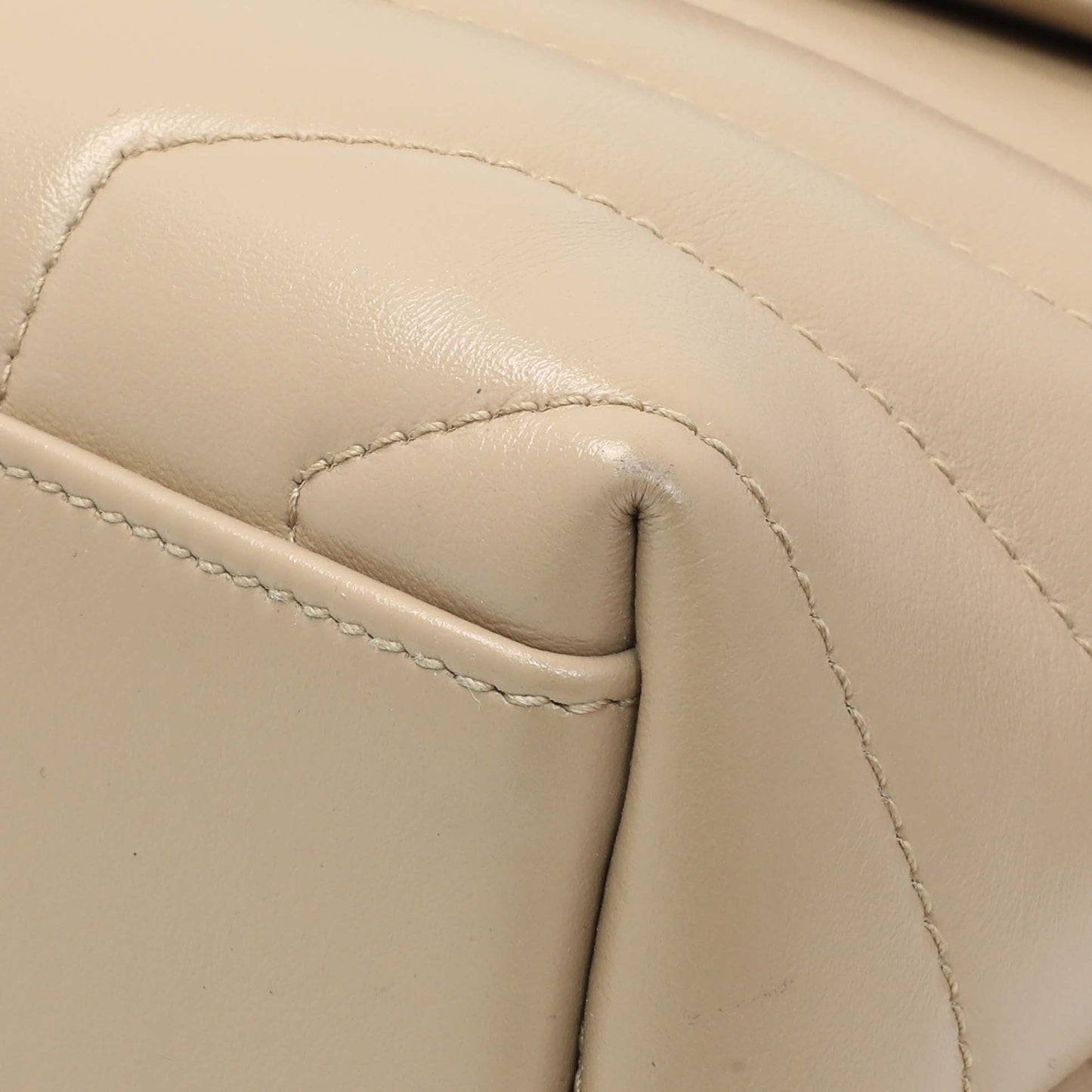 Exclusive Saint Laurent Dark Beige Calfskin Loulou Chain Small Satchel — Detail View