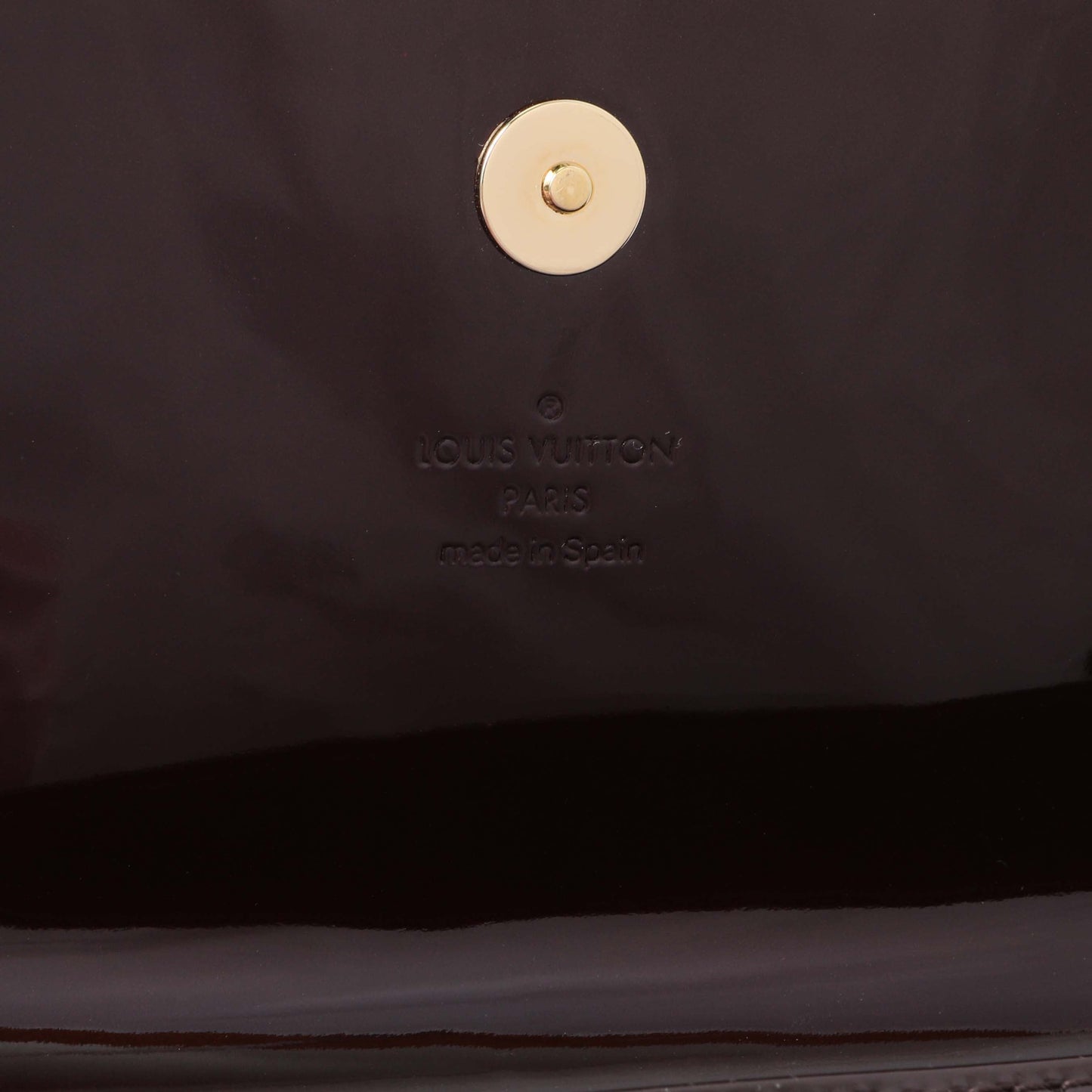 Exclusive Louis Vuitton Amarante Patent Sobe Clutch — Detail View