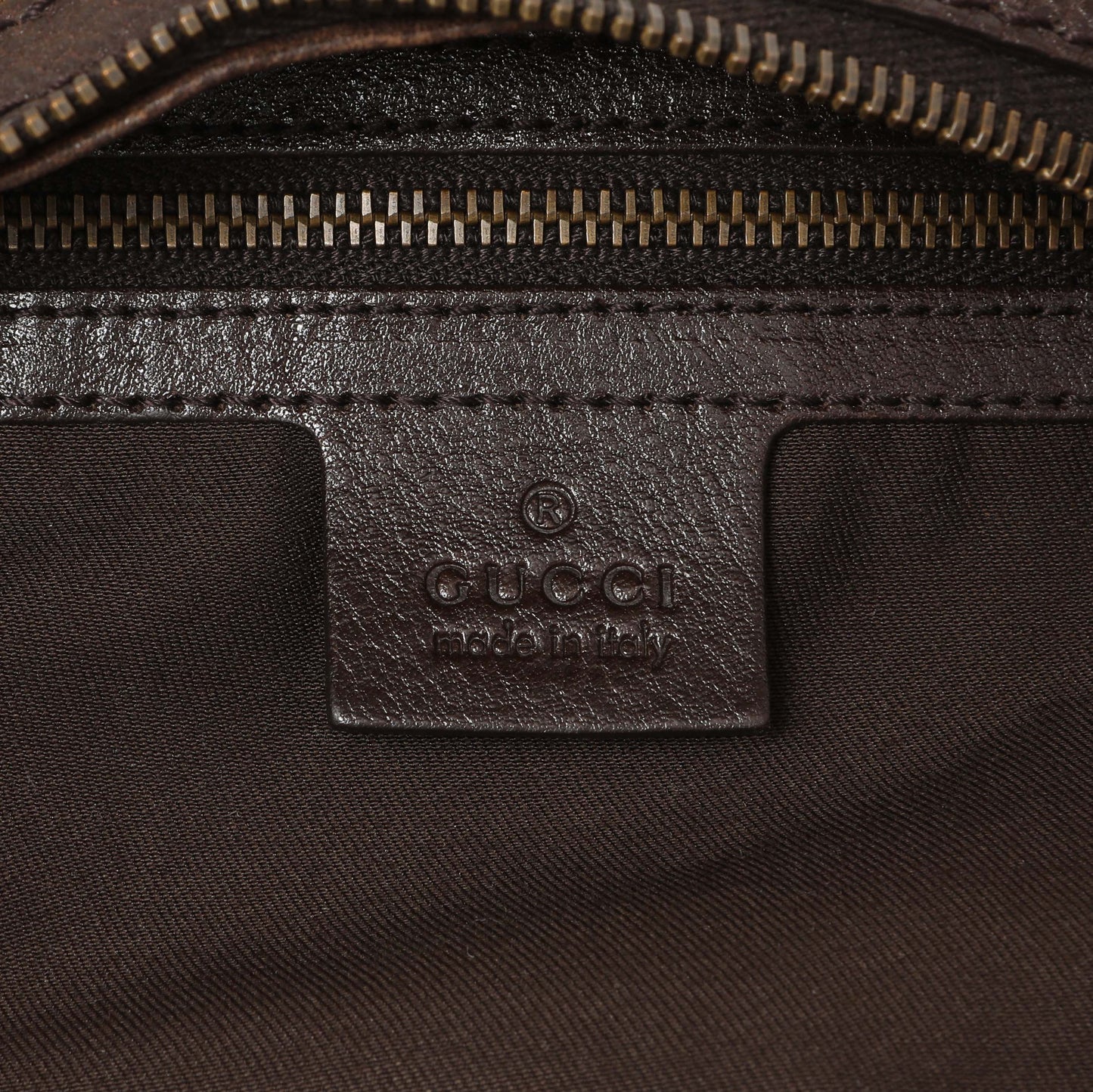 Exclusive Gucci Monogram Medium Interlocking GG Hobo — Detail View