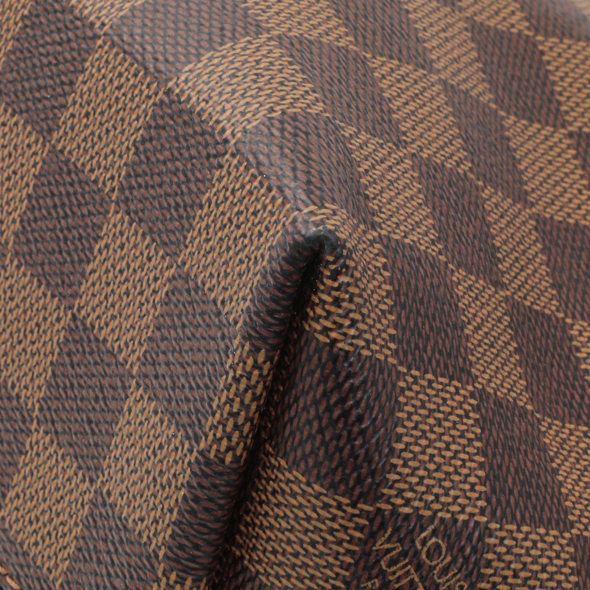 Exclusive Louis Vuitton Damier Ebene Iena PM — Detail View
