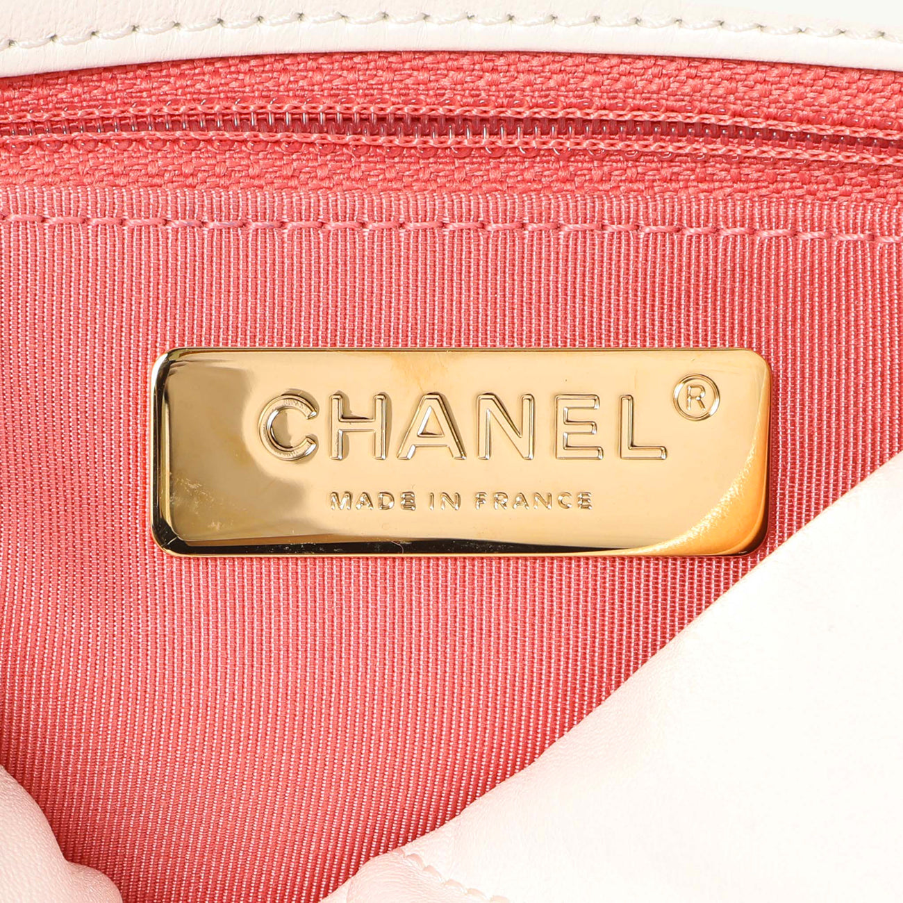 Exclusive Chanel White Quilted Lambskin Large 19 Flap — Alternate View 10