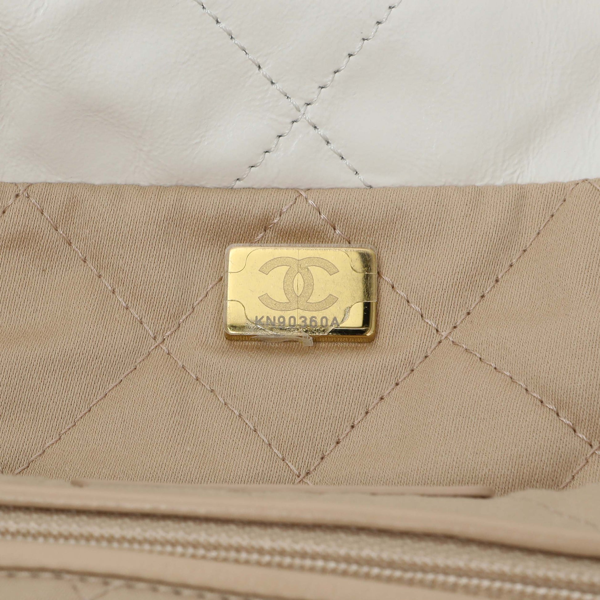 Exclusive Chanel White Shiny Calfskin Large Chanel 22 — Alternate View 10
