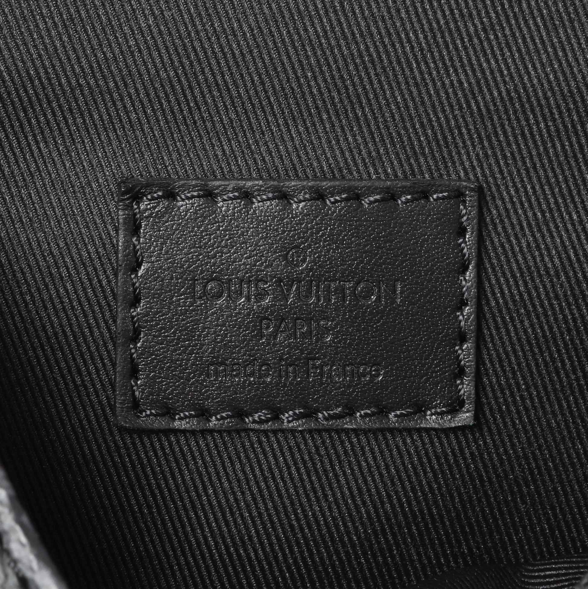 Exclusive Louis Vuitton Monogram Eclipse Saumur Slingbag — Detail View