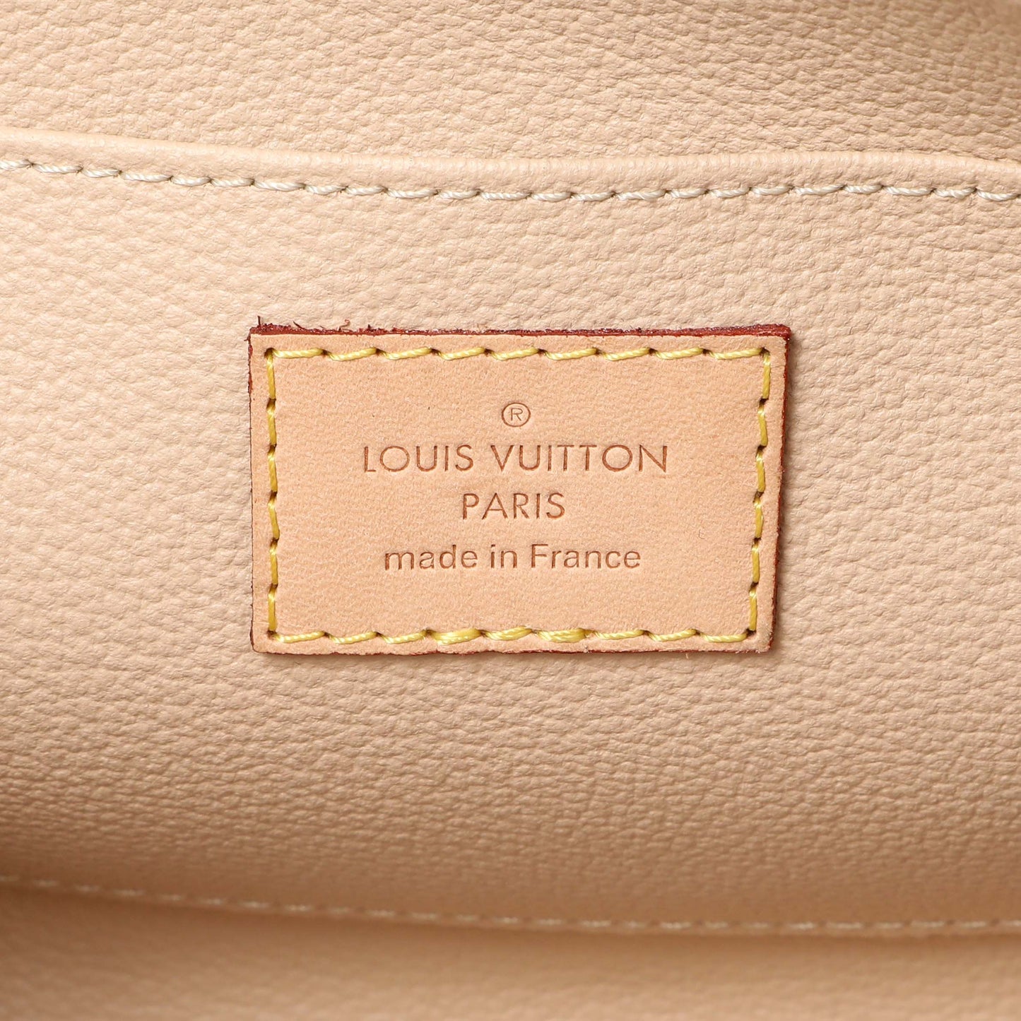Exclusive Louis Vuitton Monogram Cosmetic Pouch GM — Detail View
