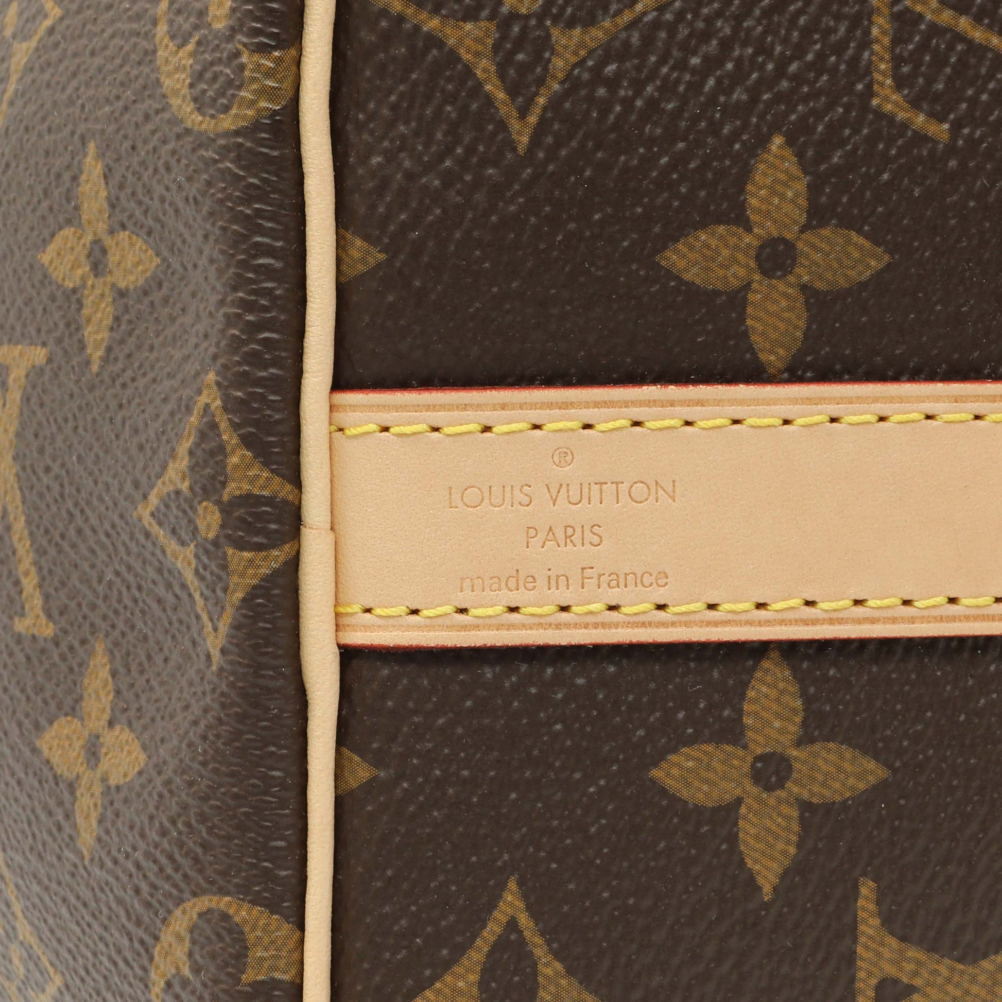 Exclusive Louis Vuitton Monogram Speedy Bandouliere 25 — Detail View