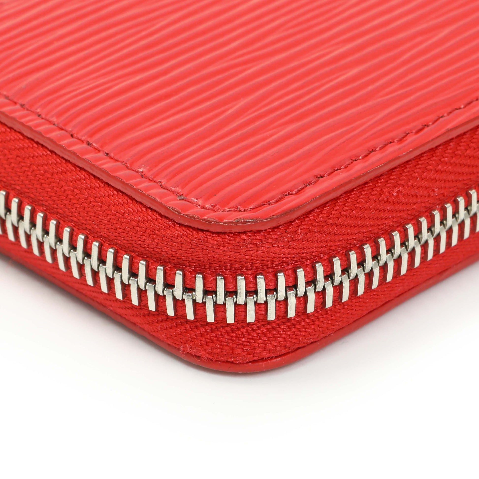Exclusive Louis Vuitton Red Epi Clemence Wallet — Detail View