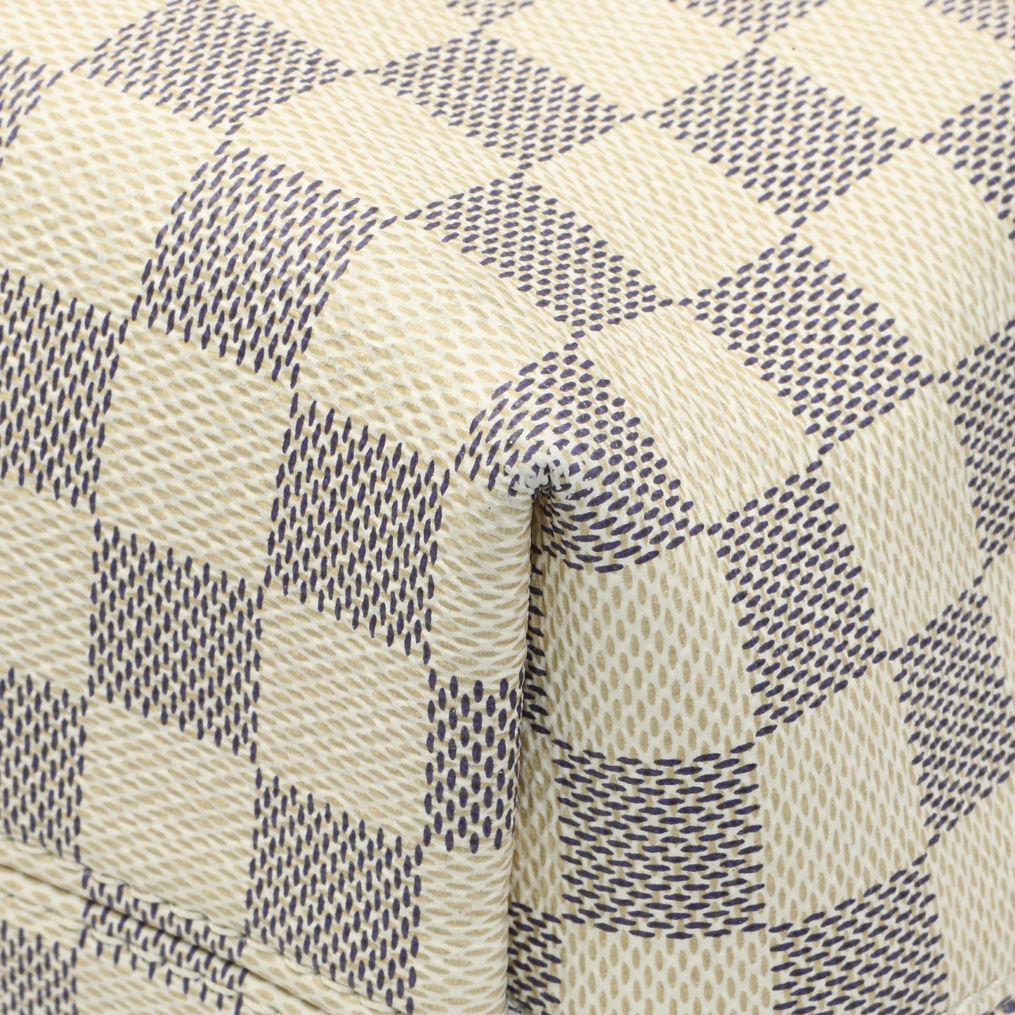 Exclusive Louis Vuitton Damier Azur Graceful PM — Detail View