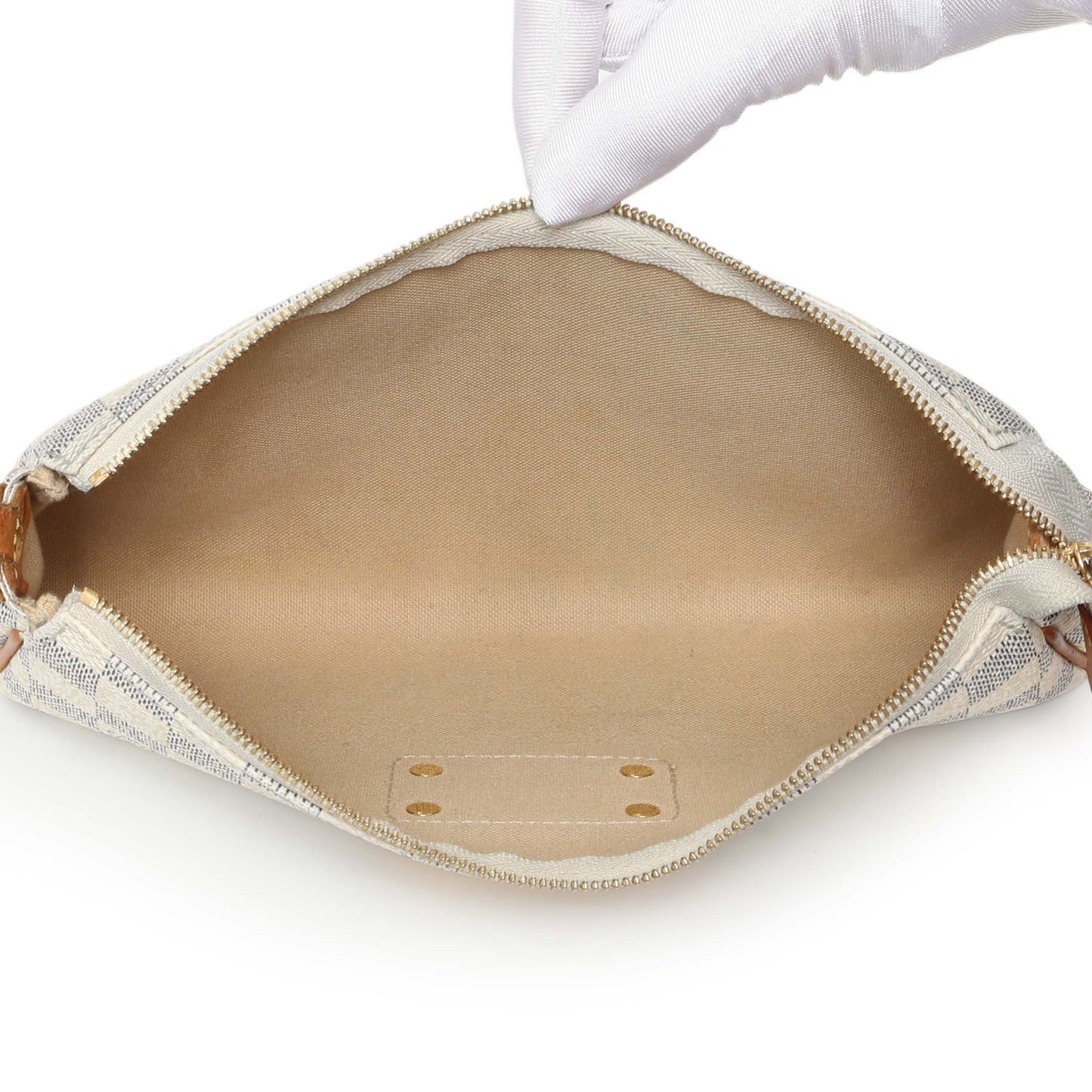 Exclusive Louis Vuitton Damier Azur Eva Clutch — Alternate View 8