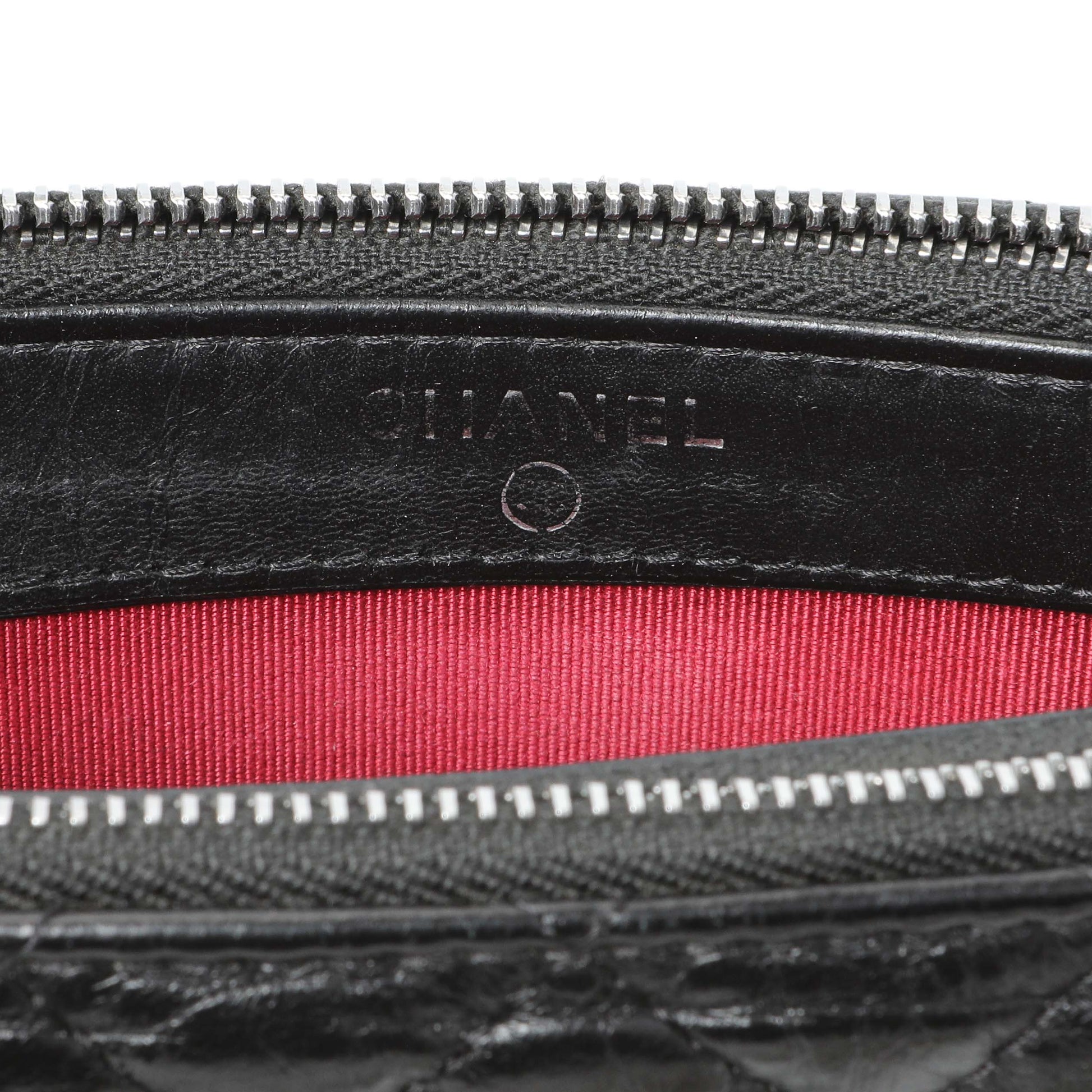 Exclusive Chanel Black Aged Calfskin Gabrielle Clutch With Chain — Alternate View 9