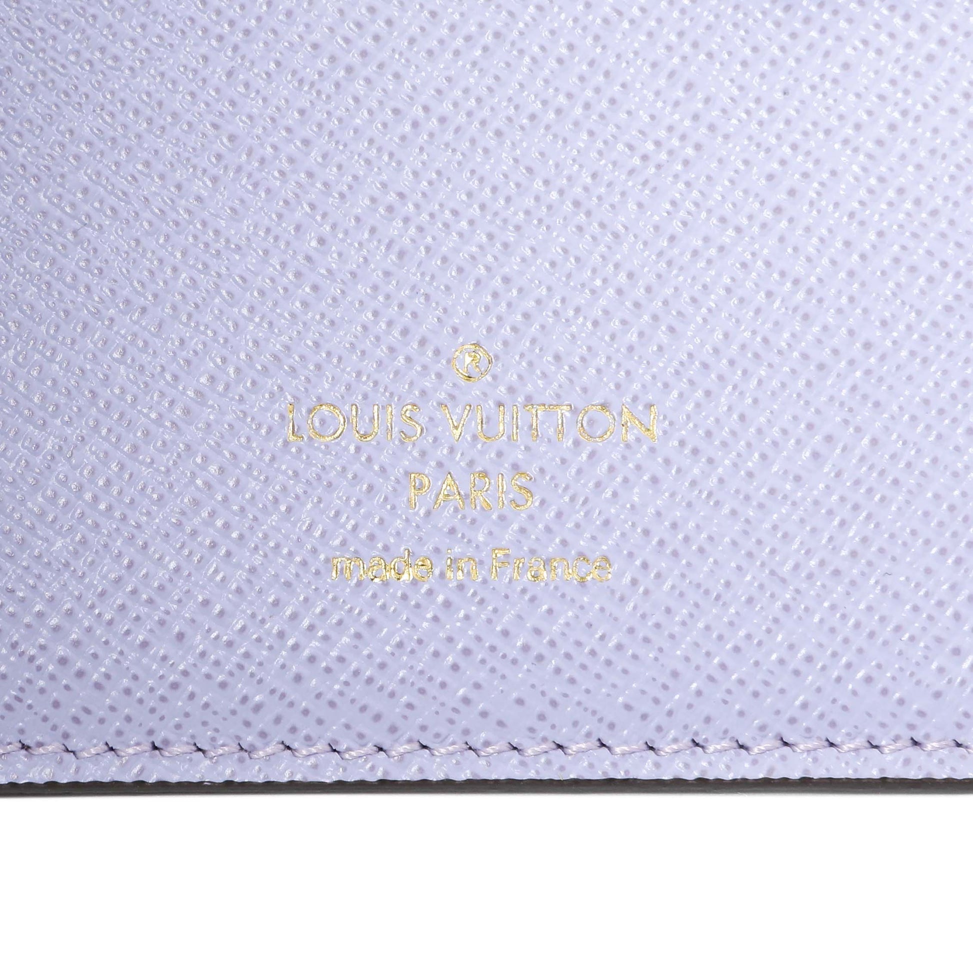 Exclusive Louis Vuitton Monogram Lisa Wallet — Detail View