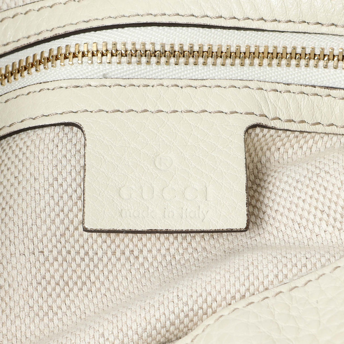Exclusive Gucci White Pebbled Calfskin Medium Soho Chain Shoulder Bag — Alternate View 9
