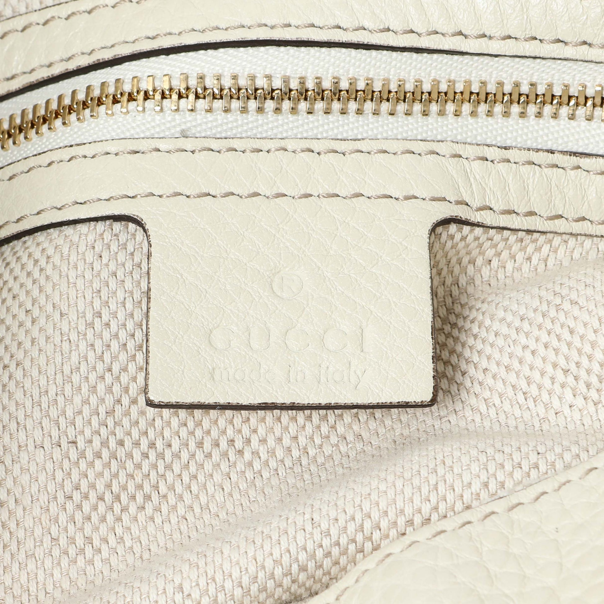 Exclusive Gucci White Pebbled Calfskin Medium Soho Chain Shoulder Bag — Alternate View 9