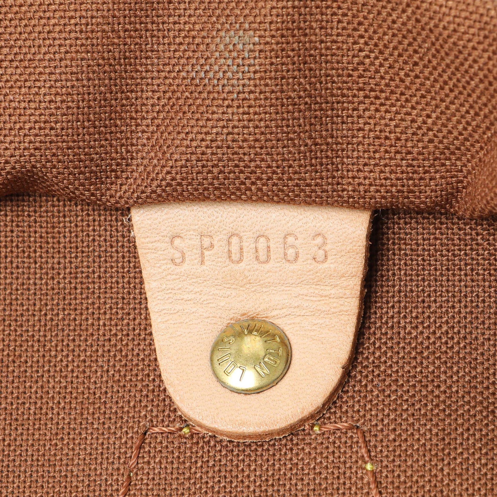 Exclusive Louis Vuitton Monogram Speedy 25 — Alternate View 10