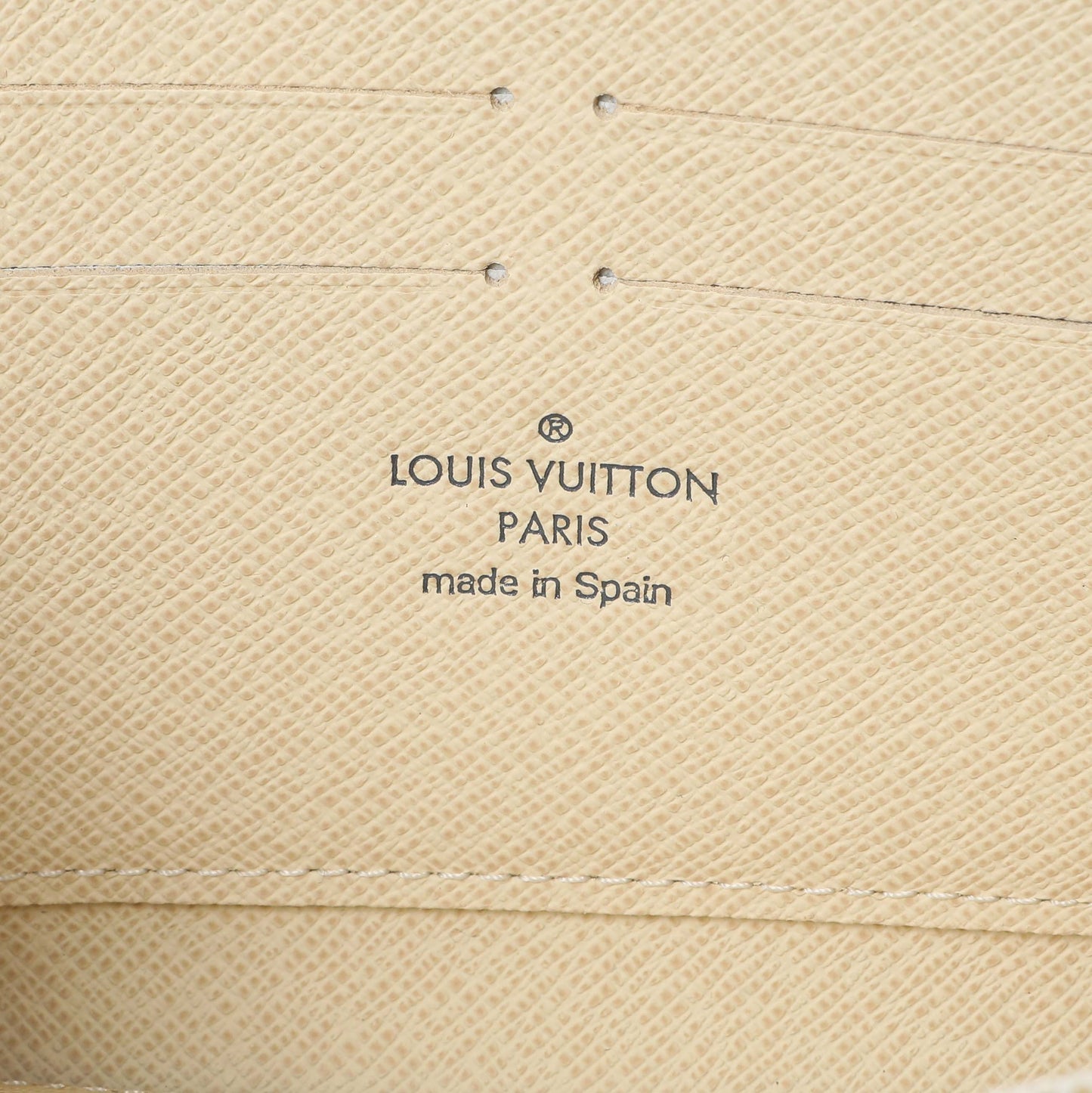 Exclusive Louis Vuitton Damier Azur Zippy Wallet — Detail View