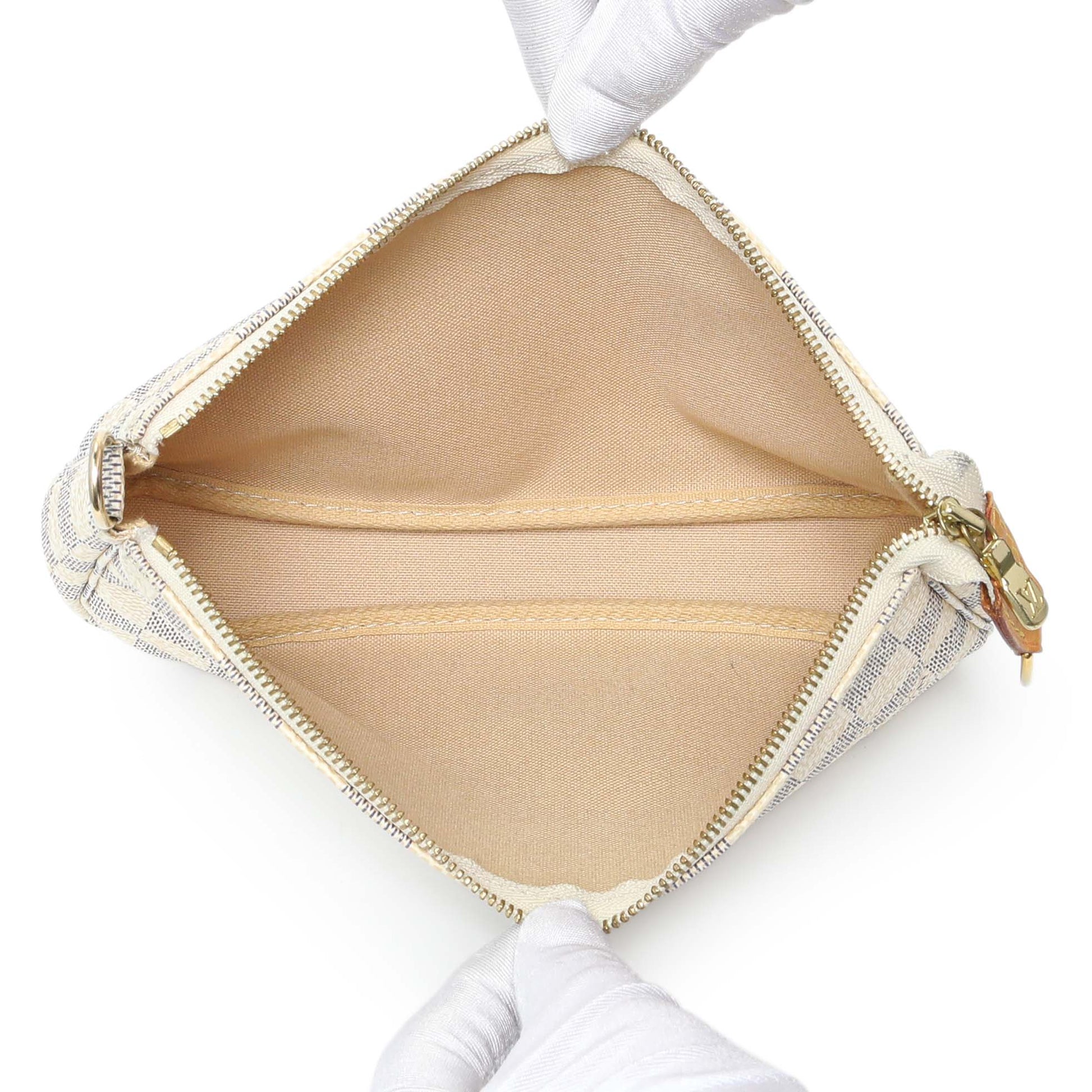 Exclusive Louis Vuitton Damier Azur Pochette Accessories — Alternate View 8
