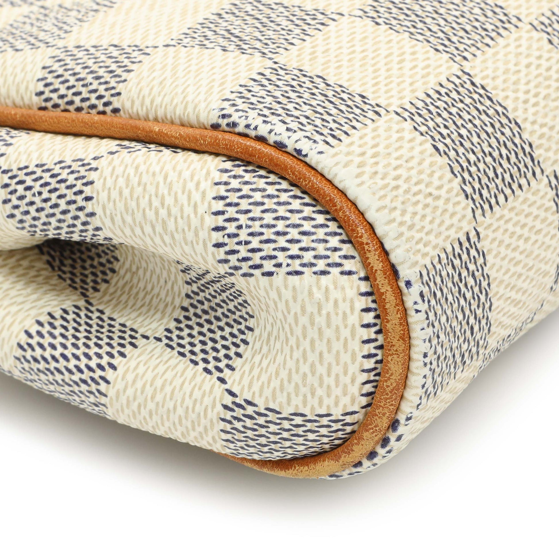 Exclusive Louis Vuitton Damier Azur Eva Clutch — Top View