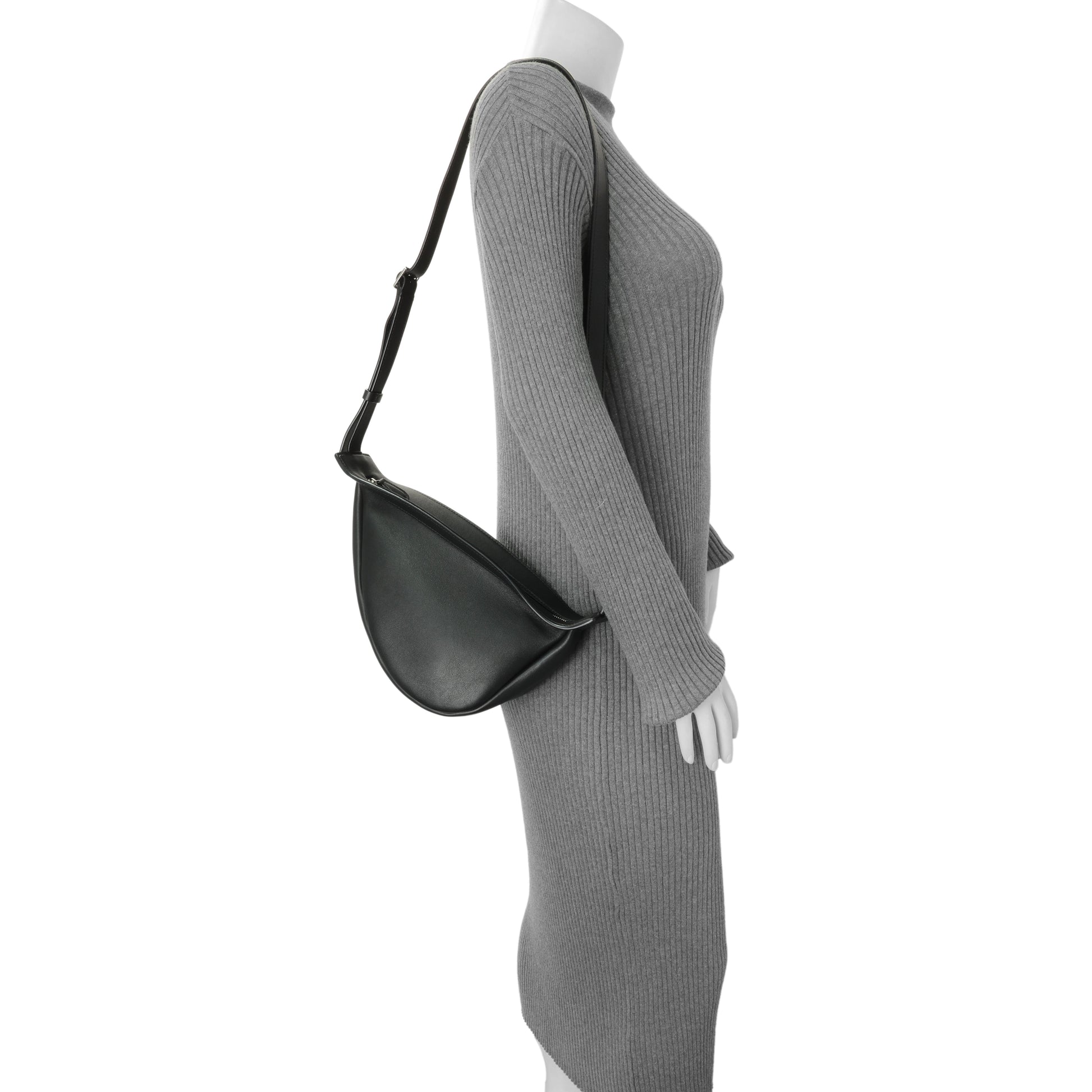 Exclusive The Row Grained Calfskin Small Slouchy Banana Bag — Alternate View 7