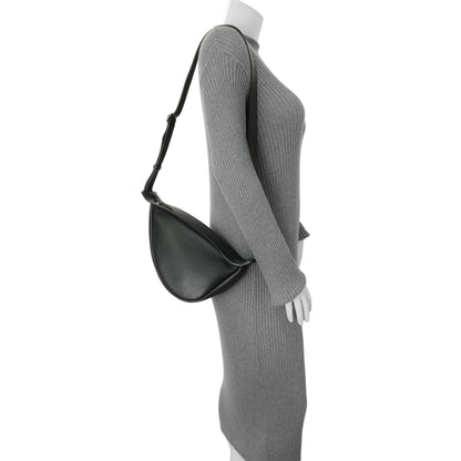 Exclusive The Row Grained Calfskin Small Slouchy Banana Bag — Alternate View 7