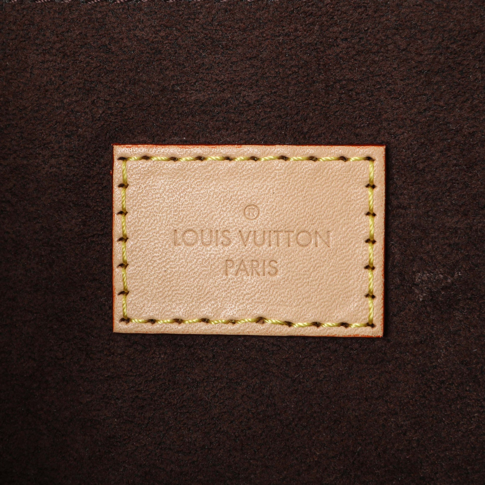 Exclusive Louis Vuitton Monogram Pochette Metis — Detail View