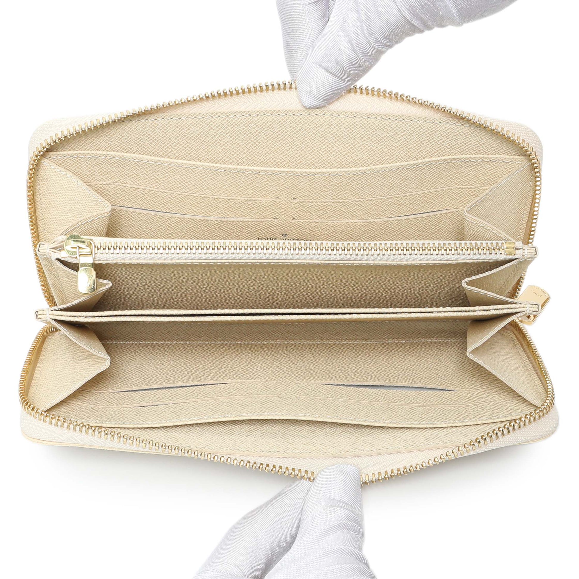 Exclusive Louis Vuitton Damier Azur Zippy Wallet — Top View