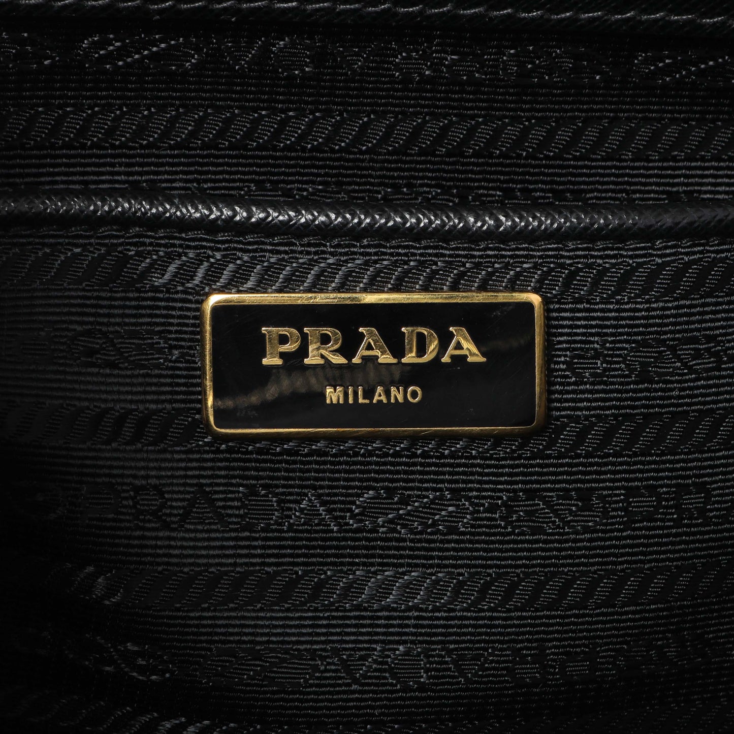 Exclusive Prada Black Saffiano Medium Galleria Double Zip Tote — Detail View
