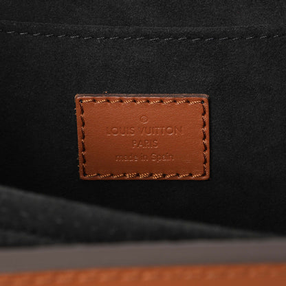Exclusive Louis Vuitton Monogram Reverse Dauphine MM — Alternate View 9