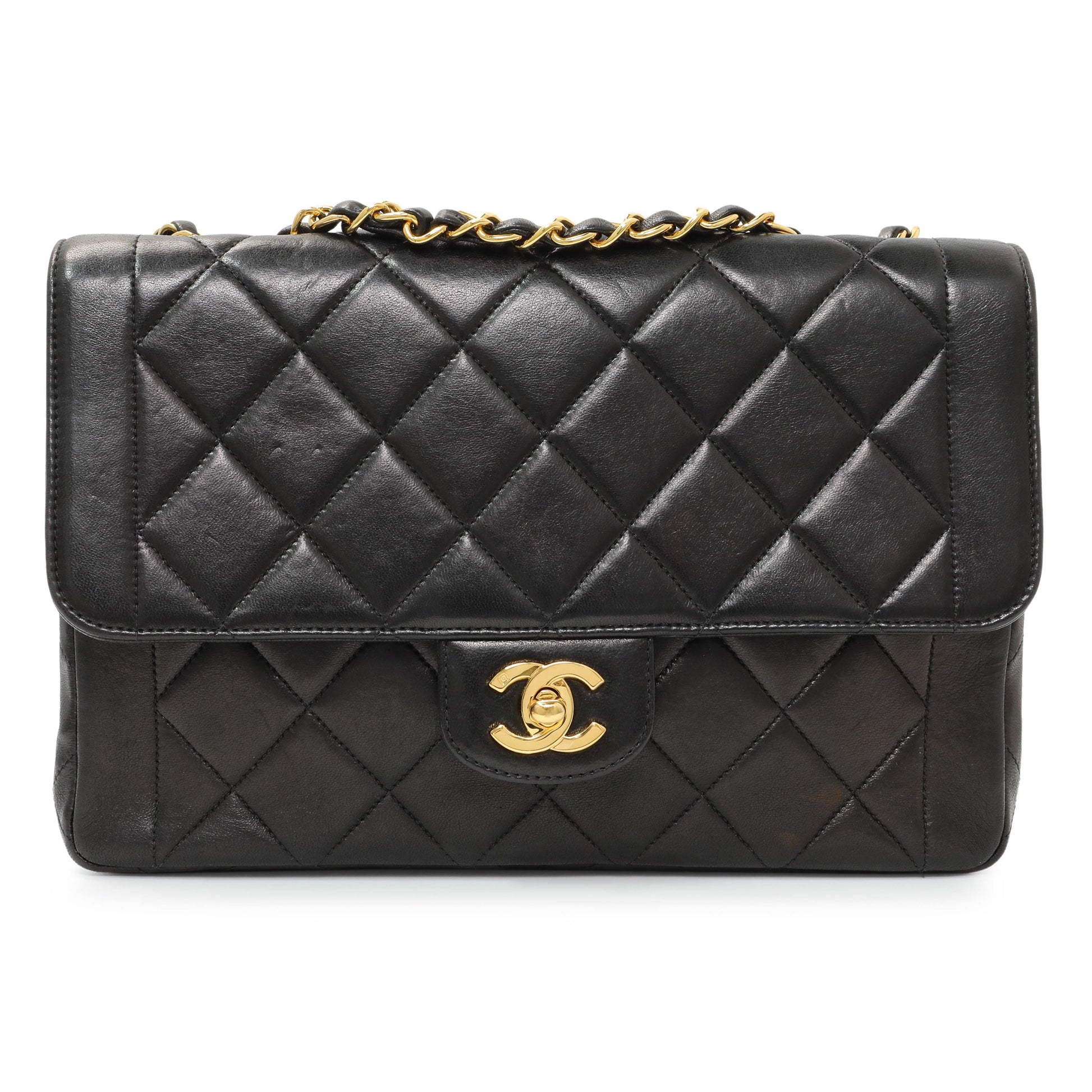 Exclusive Chanel Black Quilted Lambskin Vintage CC Chain Flap — Front View