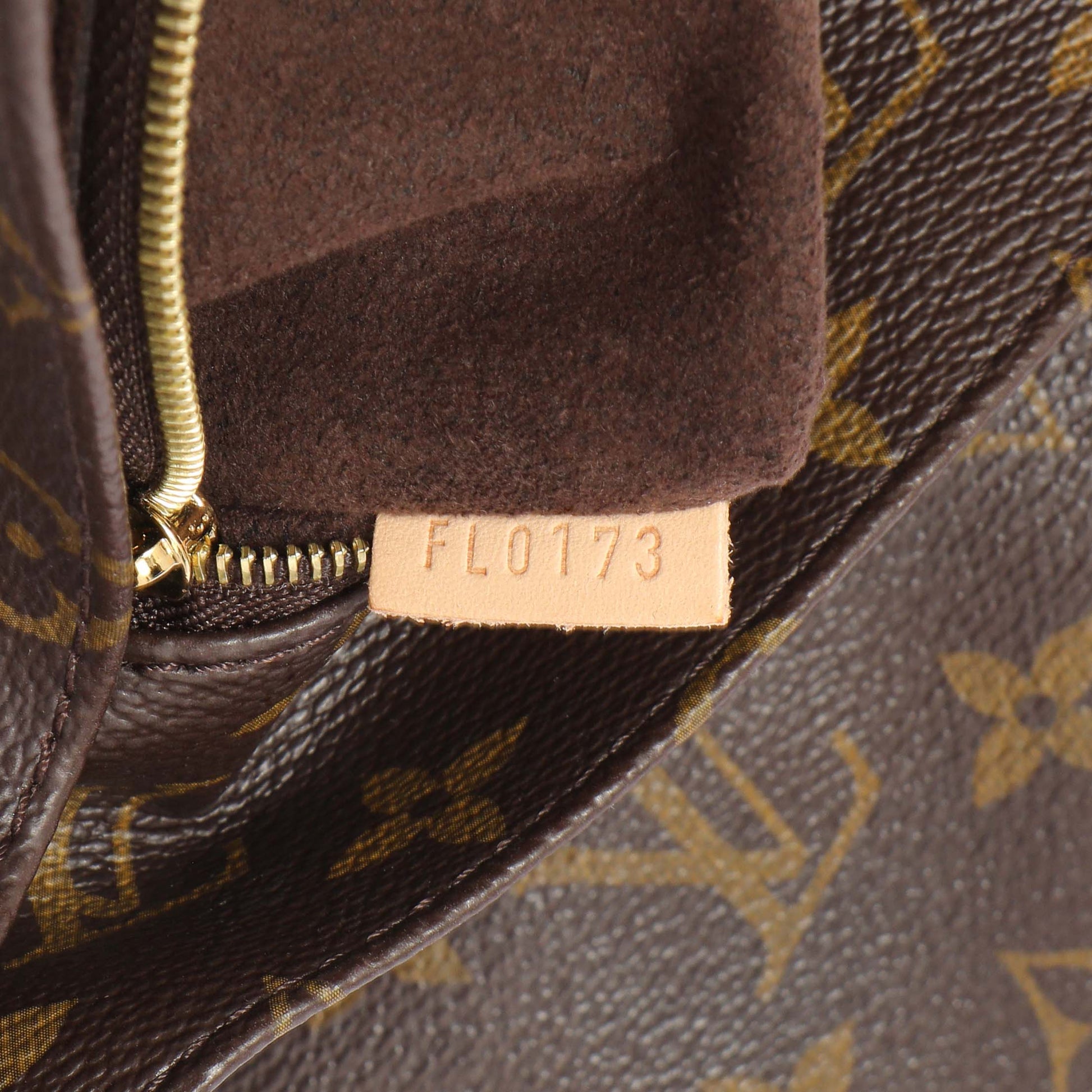 Exclusive Louis Vuitton Monogram Metis — Detail View