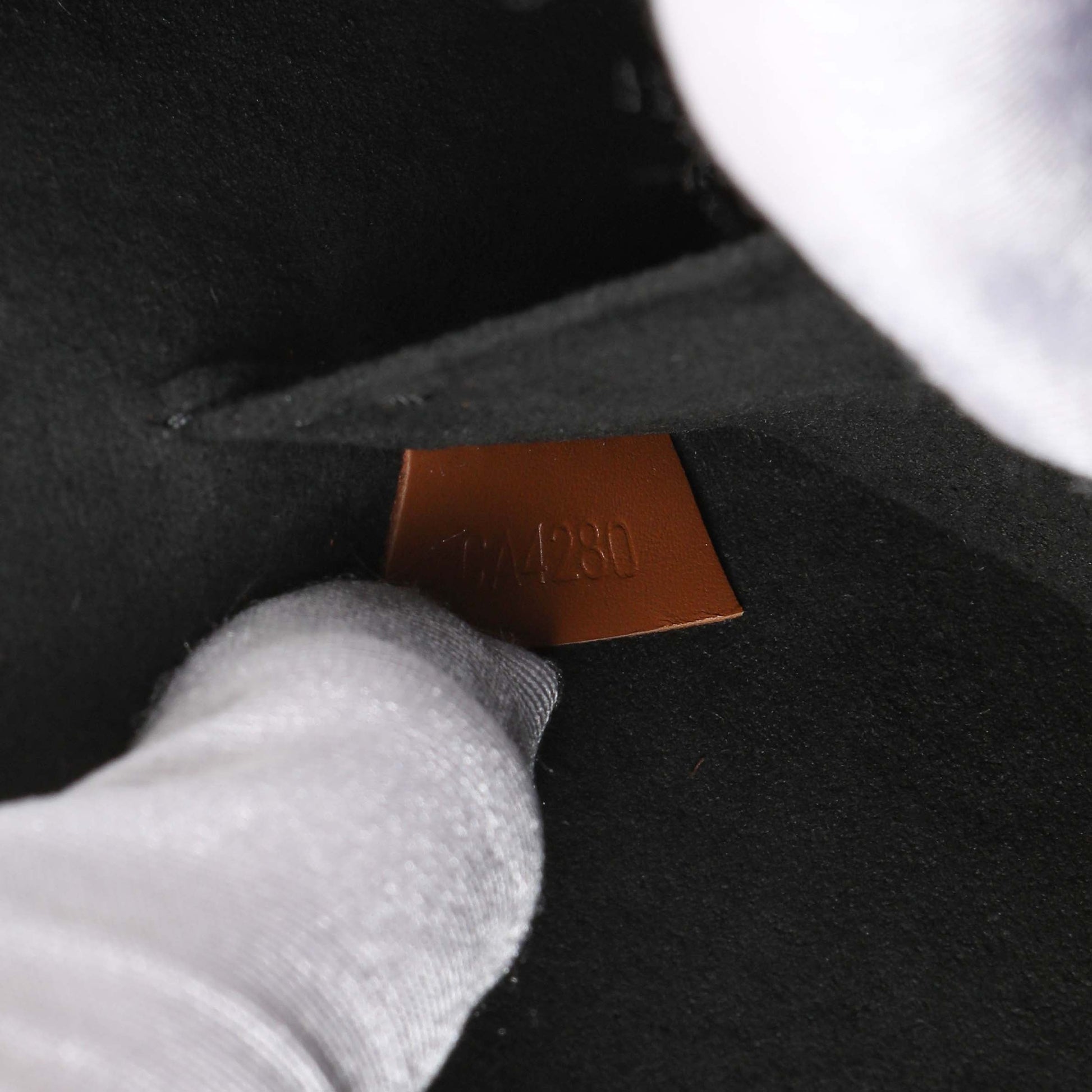 Exclusive Louis Vuitton Monogram Reverse Dauphine MM — Alternate View 10