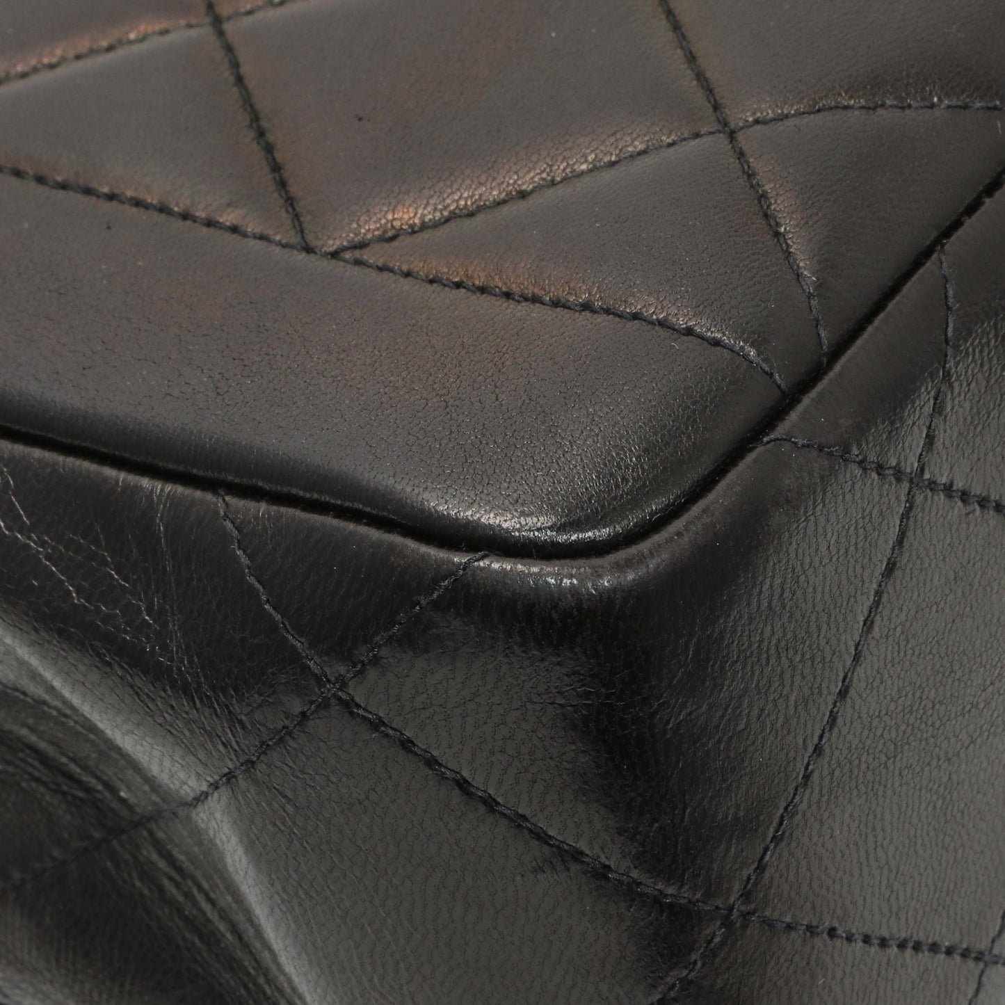 Exclusive Chanel Black Quilted Lambskin Vintage CC Chain Flap — Alternate View 7