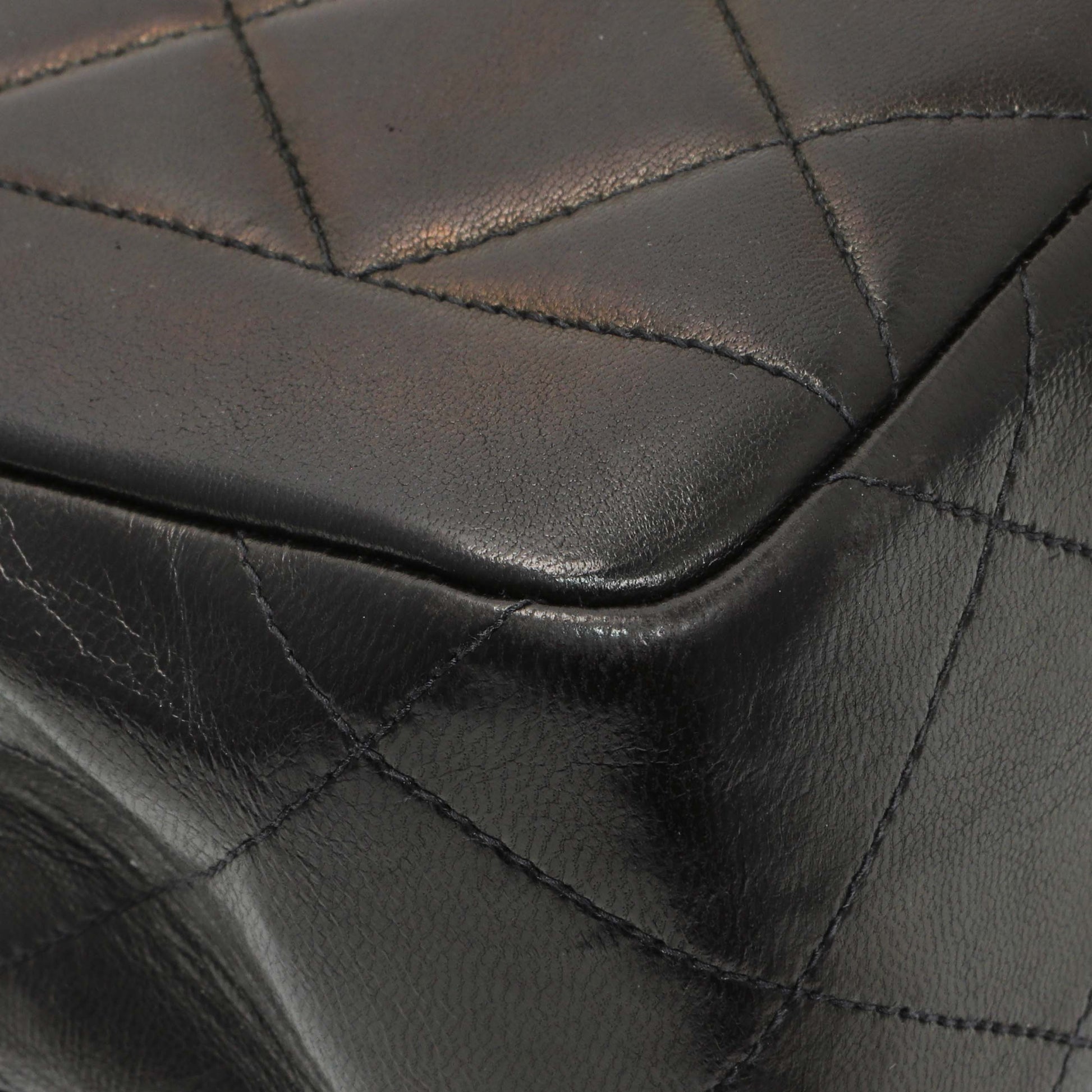 Exclusive Chanel Black Quilted Lambskin Vintage CC Chain Flap — Alternate View 7