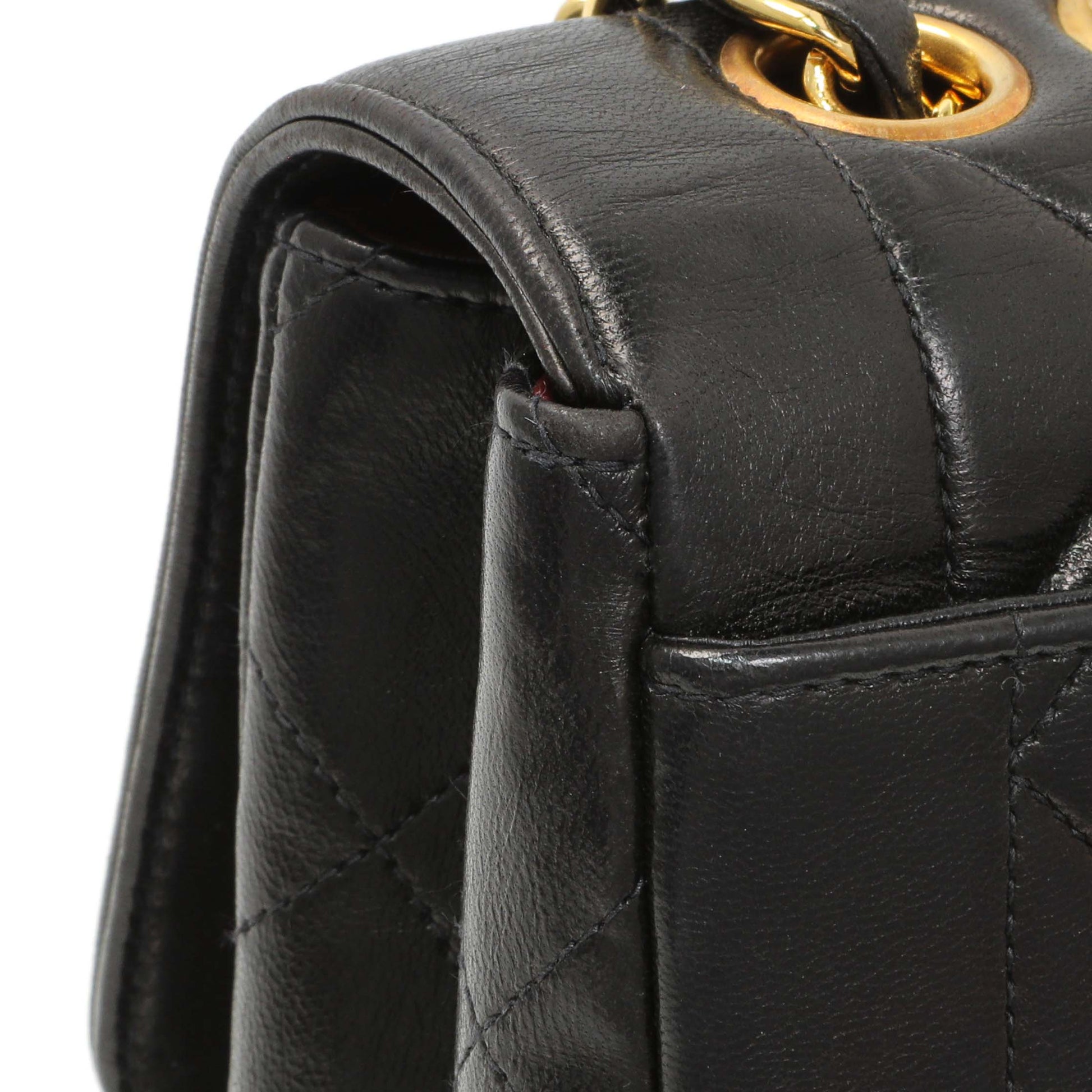 Exclusive Chanel Black Quilted Lambskin Vintage CC Chain Flap — Alternate View 11