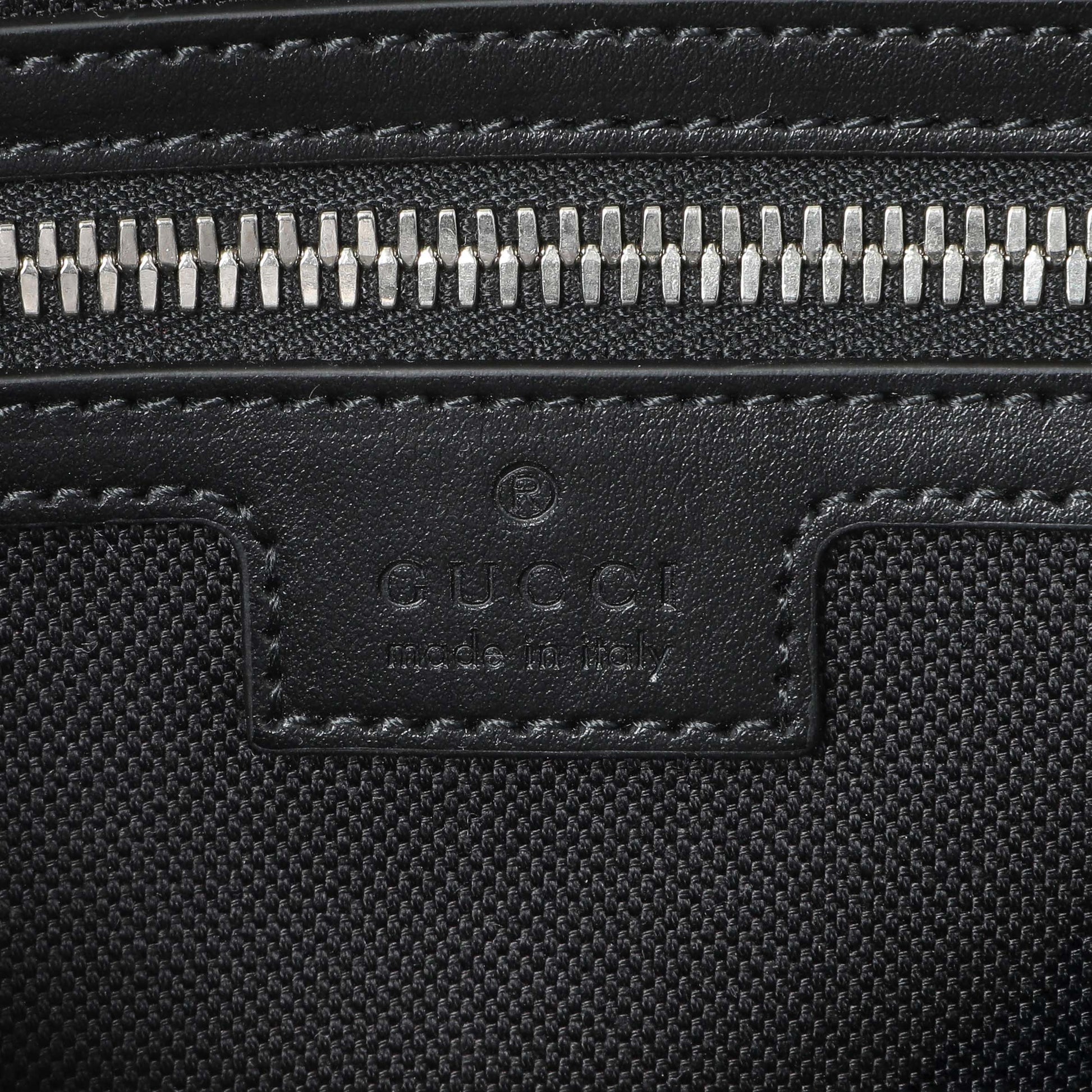 Exclusive Gucci GG Supreme Monogram Web Belt Bag — Detail View