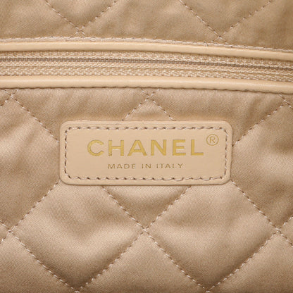 Exclusive Chanel White Shiny Quilted Calfskin Small Chanel 22 — Alternate View 9