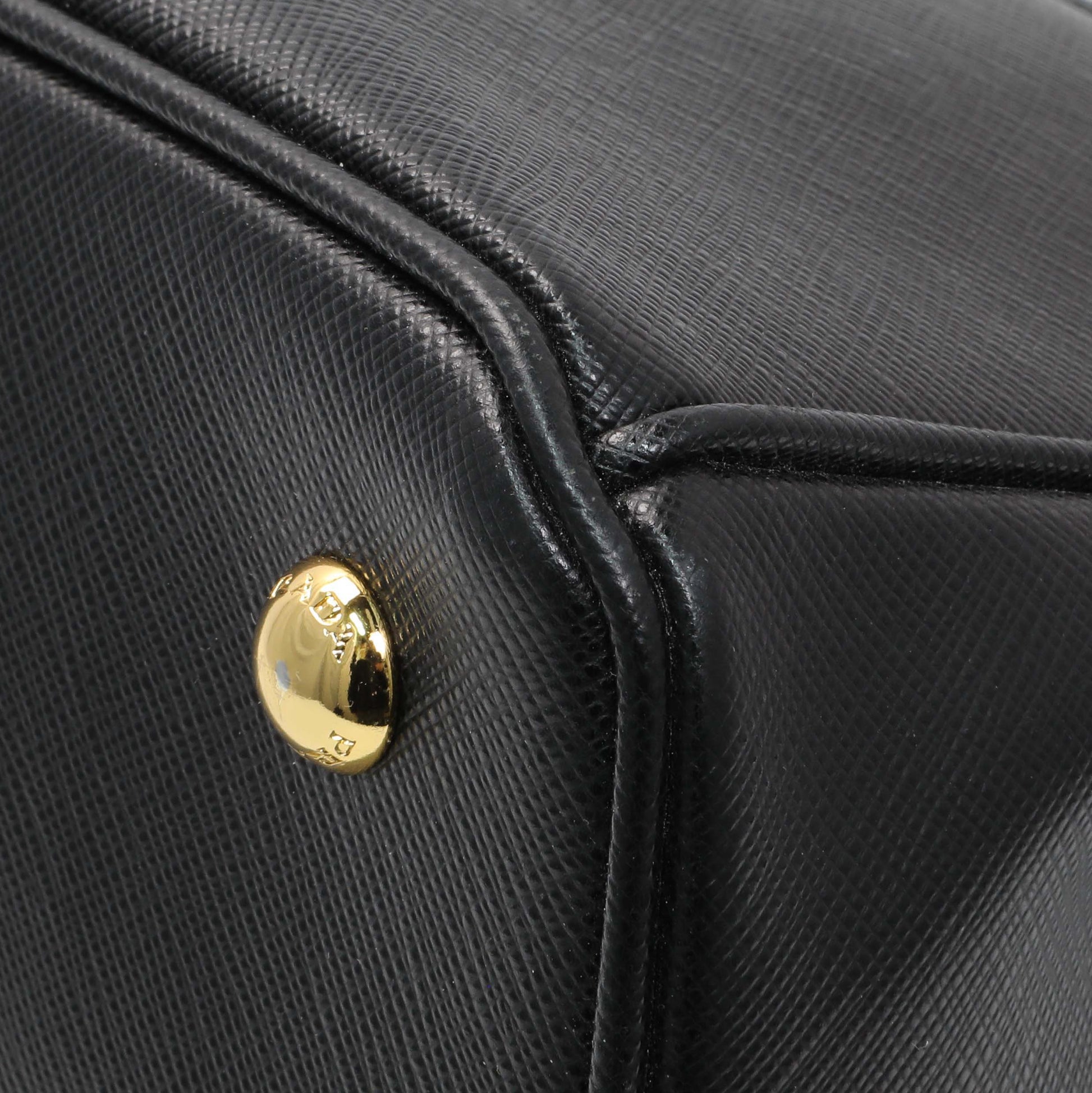 Exclusive Prada Black Saffiano Medium Galleria Double Zip Tote — Detail View