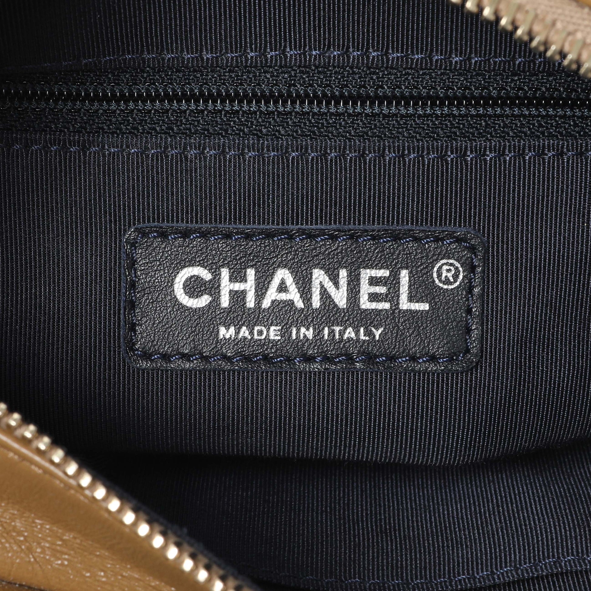 Exclusive Chanel Green Aged Calfskin Chevron Quilted Small Gabrielle Hobo — Detail View