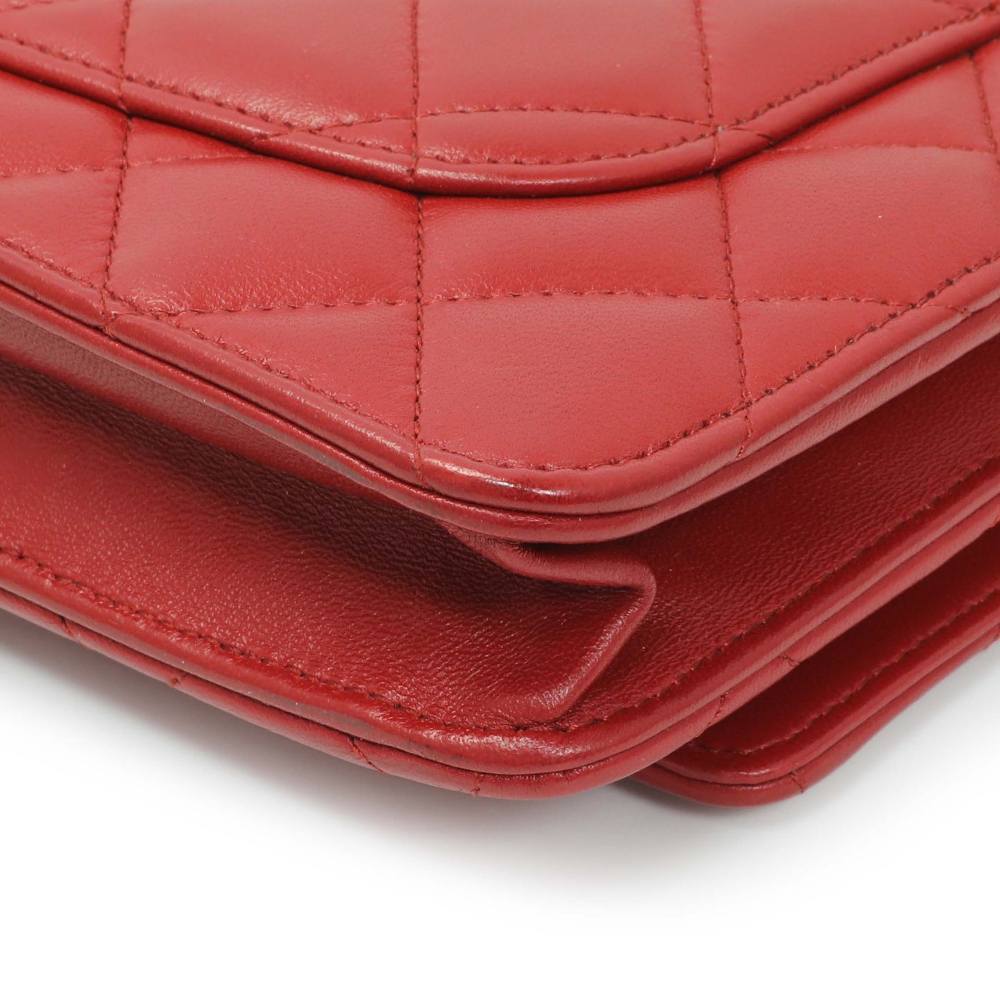 Exclusive Chanel Red Quilted Calfskin Classic Wallet On Chain — Alternate View 7