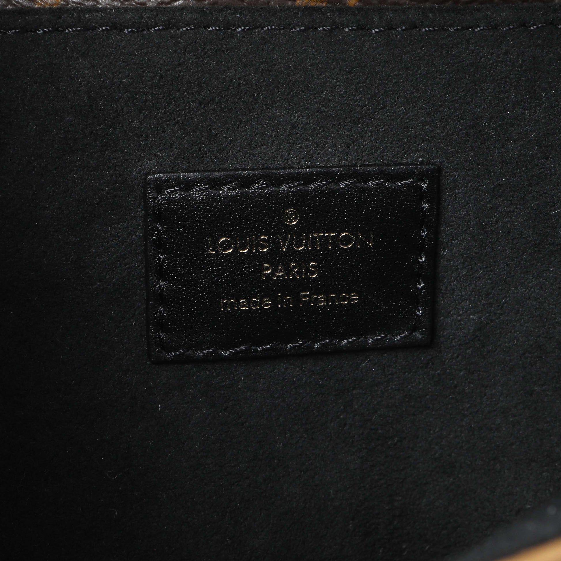 Exclusive Louis Vuitton Reverse Monogram Pochette Metis Backpack — Detail View