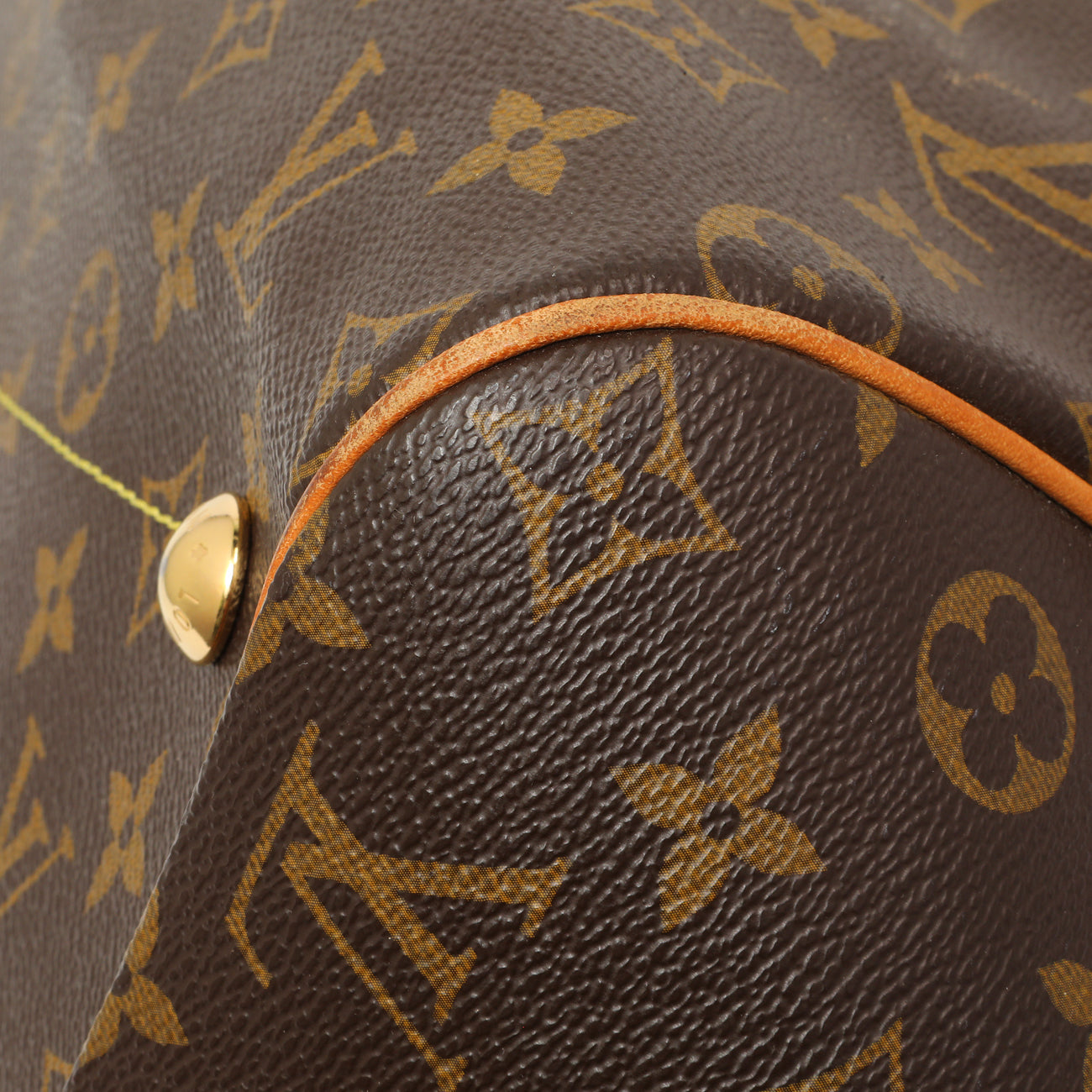 Exclusive Louis Vuitton Monogram Tivoli GM — Detail View