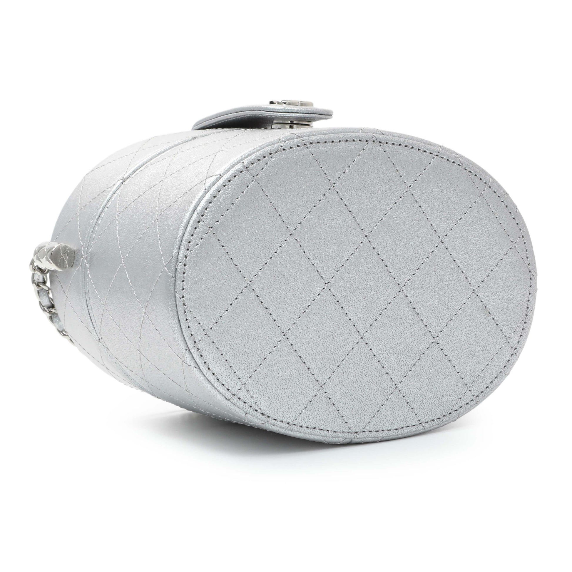Exclusive Chanel Silver Quilted Round Vanity Case With Chain — Back View