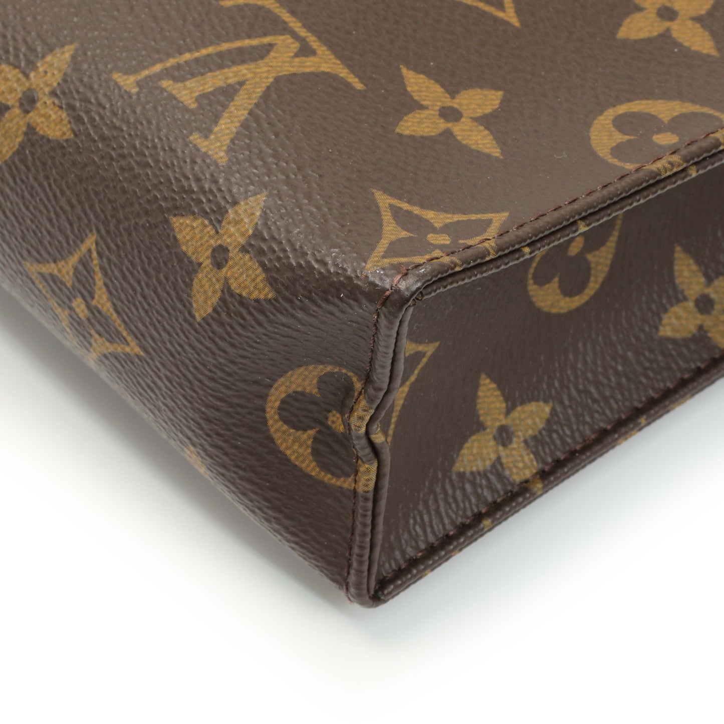 Exclusive Louis Vuitton Monogram Toiletry Pouch 26 — Alternate View 7