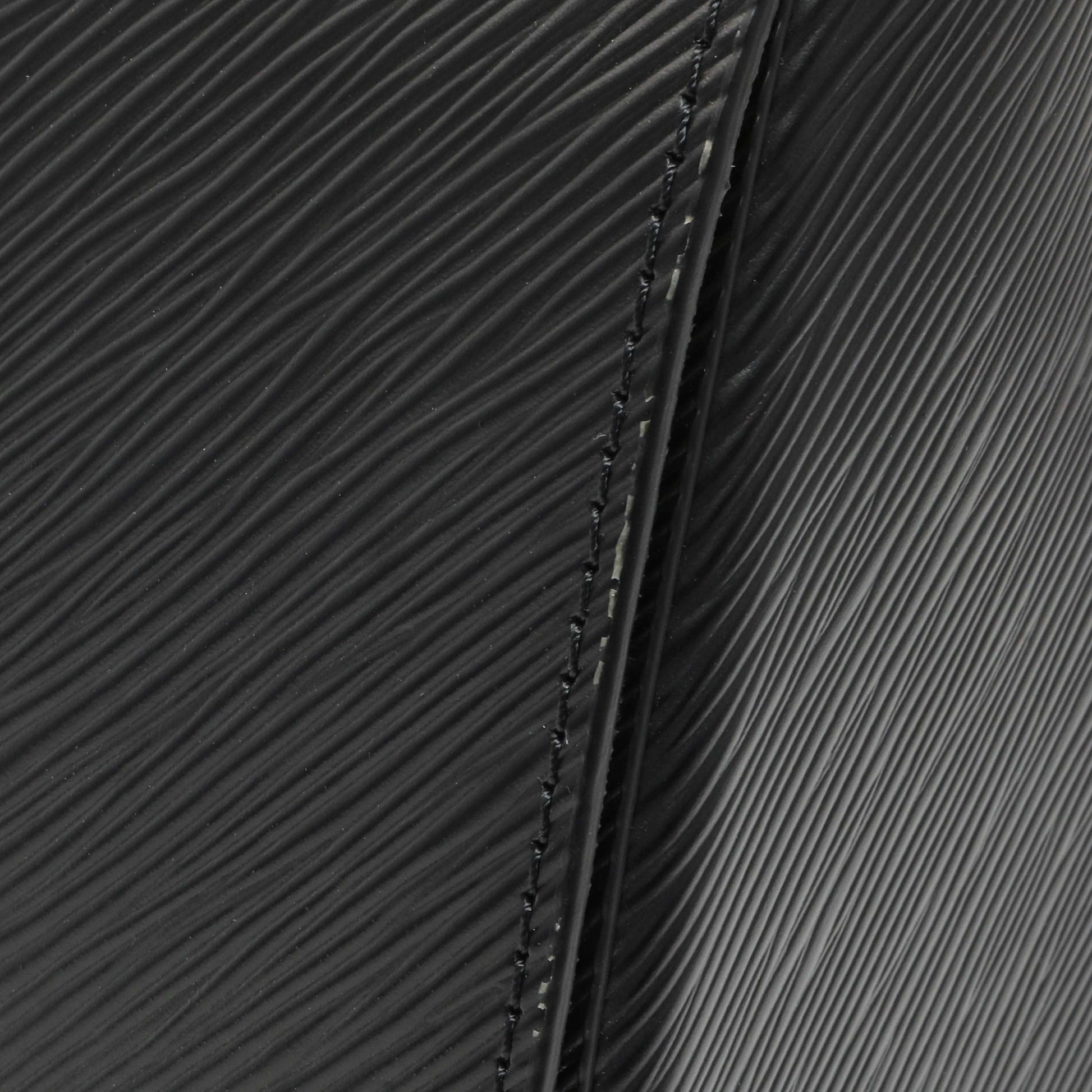Exclusive Louis Vuitton Black Epi Twist Shoulder Bag MM — Alternate View 9