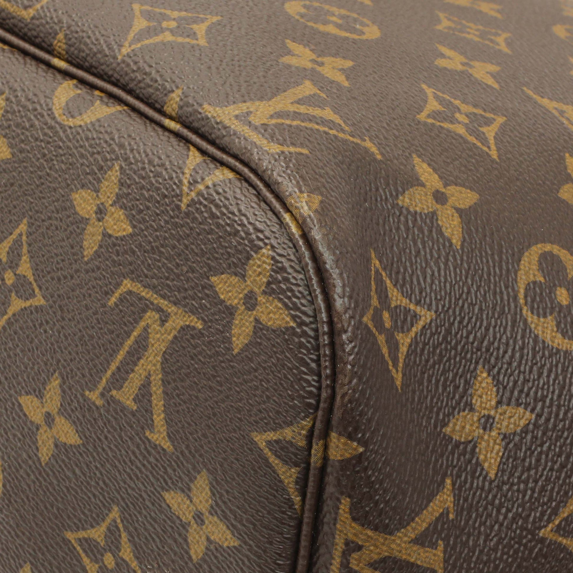 Exclusive Louis Vuitton Monogram Neverfull MM — Alternate View 7