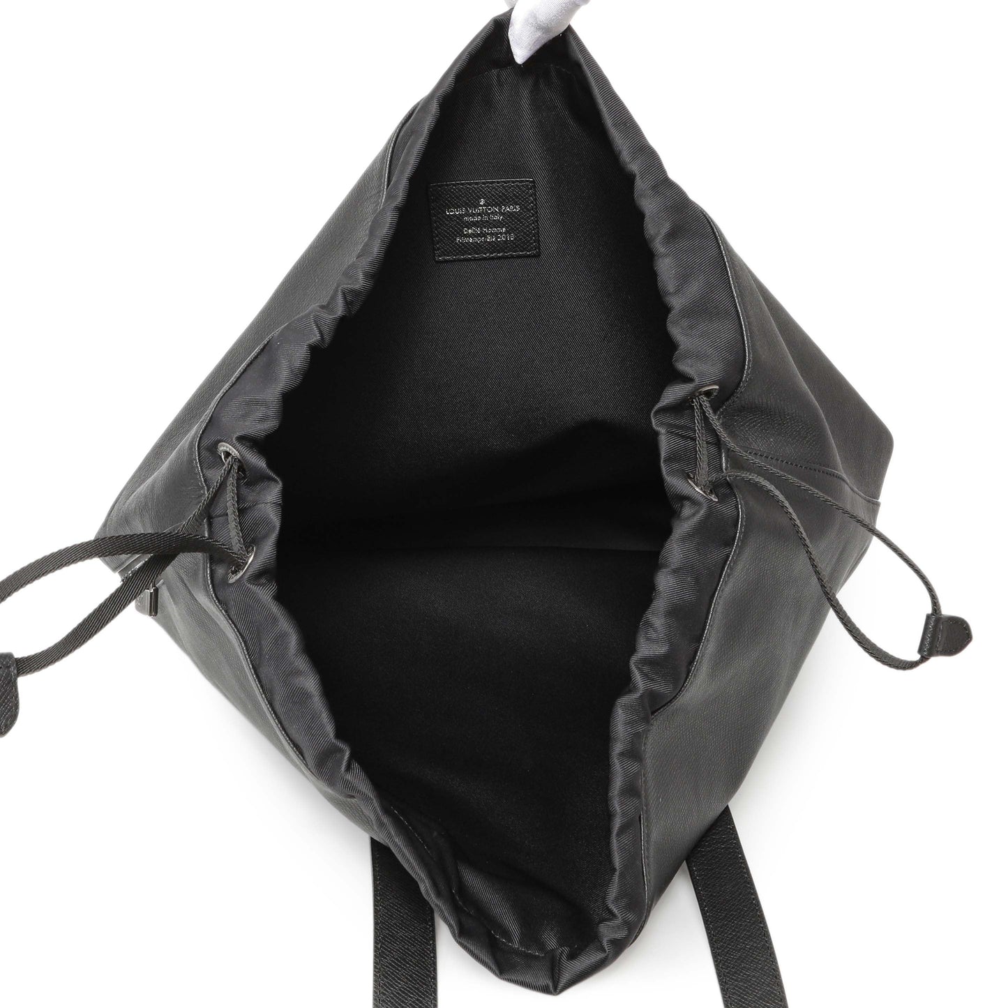 Exclusive Louis Vuitton Black Taiga Outdoor Cabas — Alternate View 8