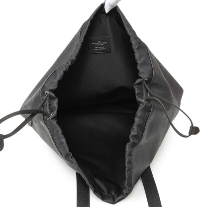 Exclusive Louis Vuitton Black Taiga Outdoor Cabas — Alternate View 8