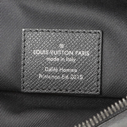 Exclusive Louis Vuitton Black Taiga Outdoor Cabas — Alternate View 12