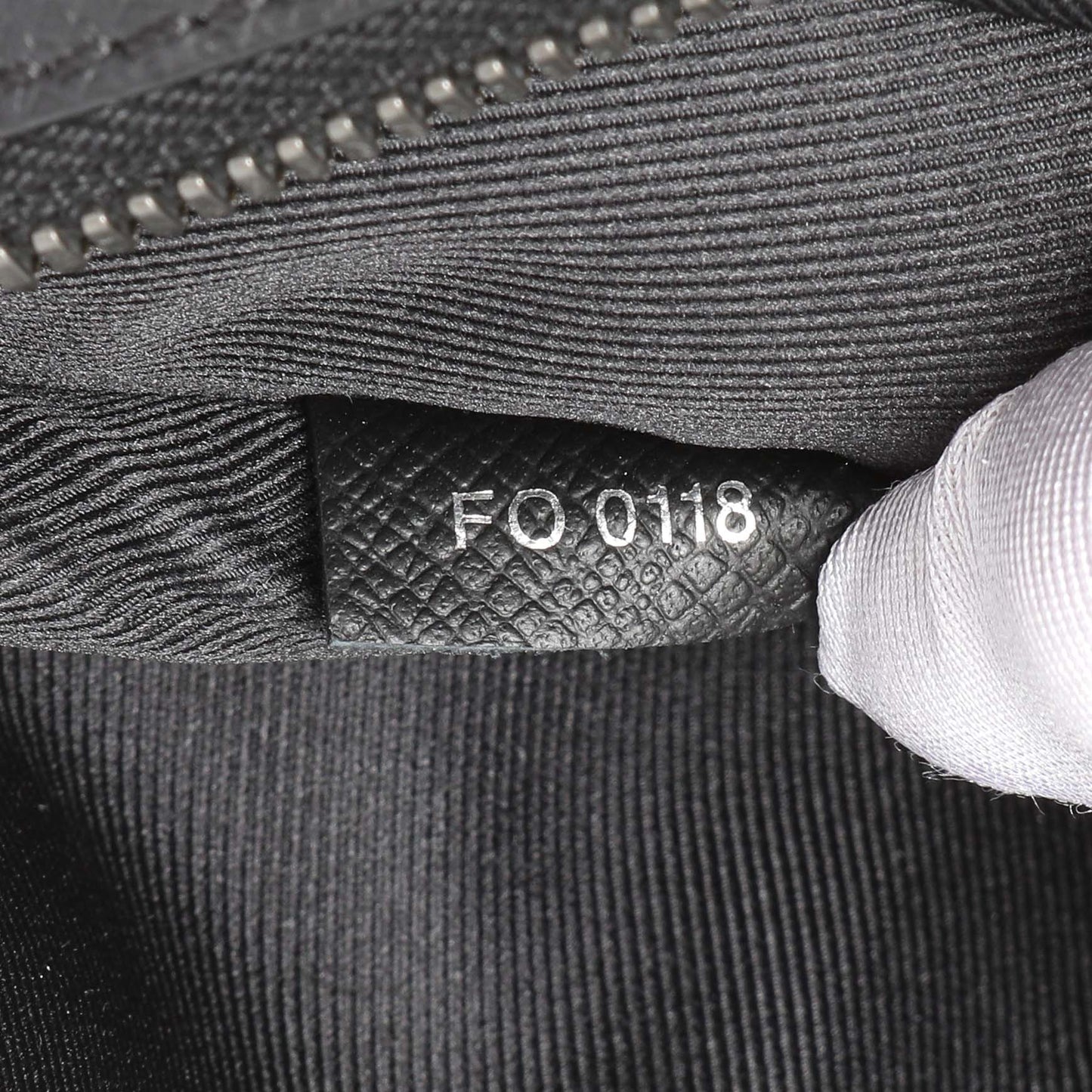 Exclusive Louis Vuitton Black Taiga Outdoor Cabas — Alternate View 13