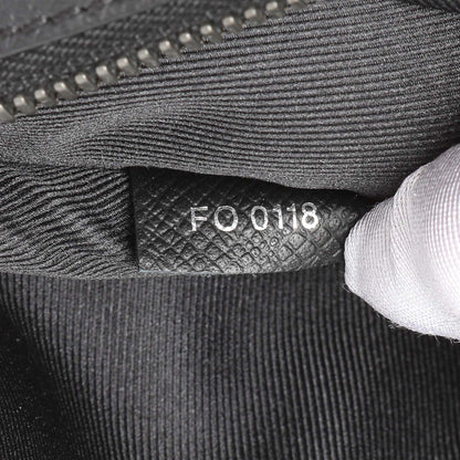 Exclusive Louis Vuitton Black Taiga Outdoor Cabas — Alternate View 13