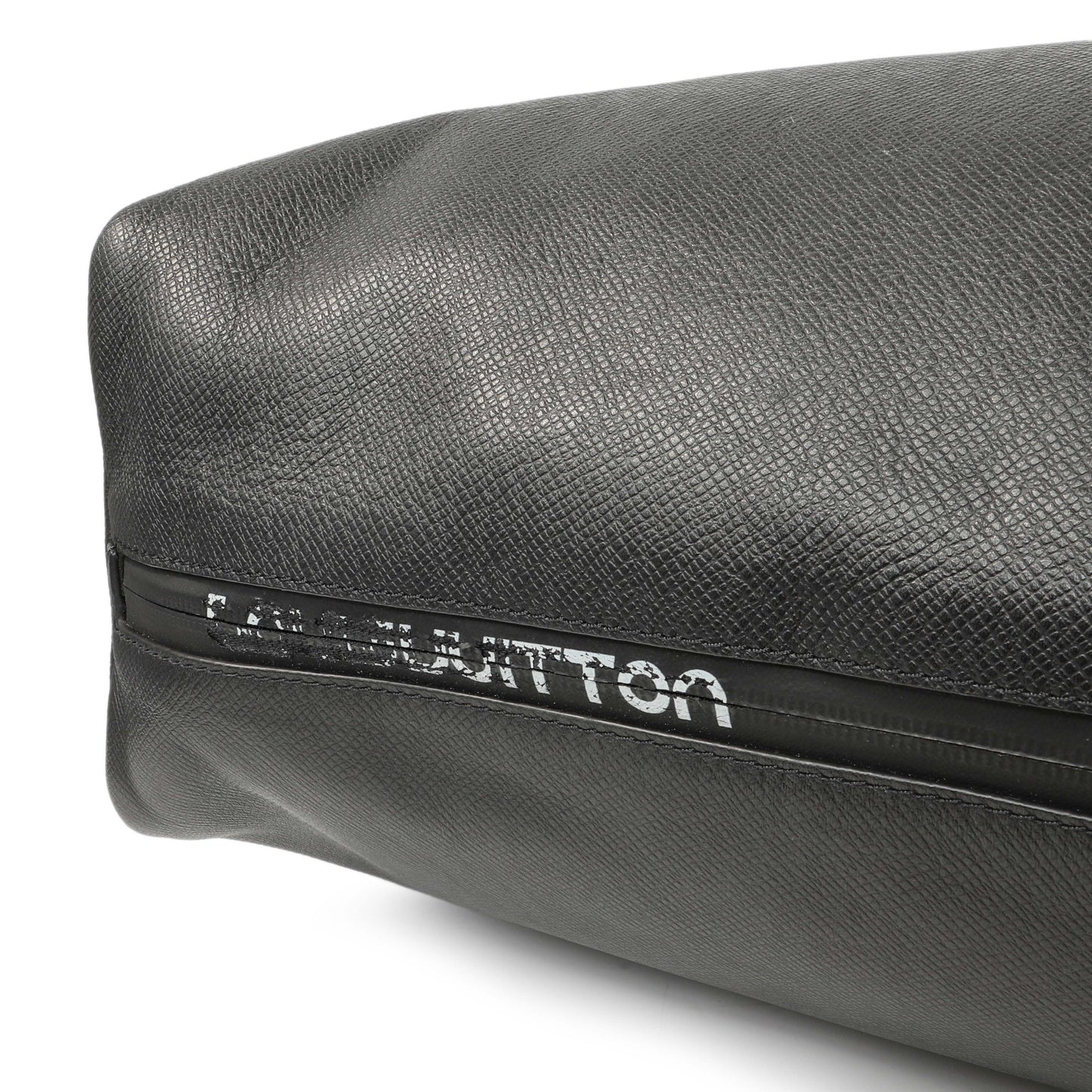 Exclusive Louis Vuitton Black Taiga Outdoor Cabas — Alternate View 14