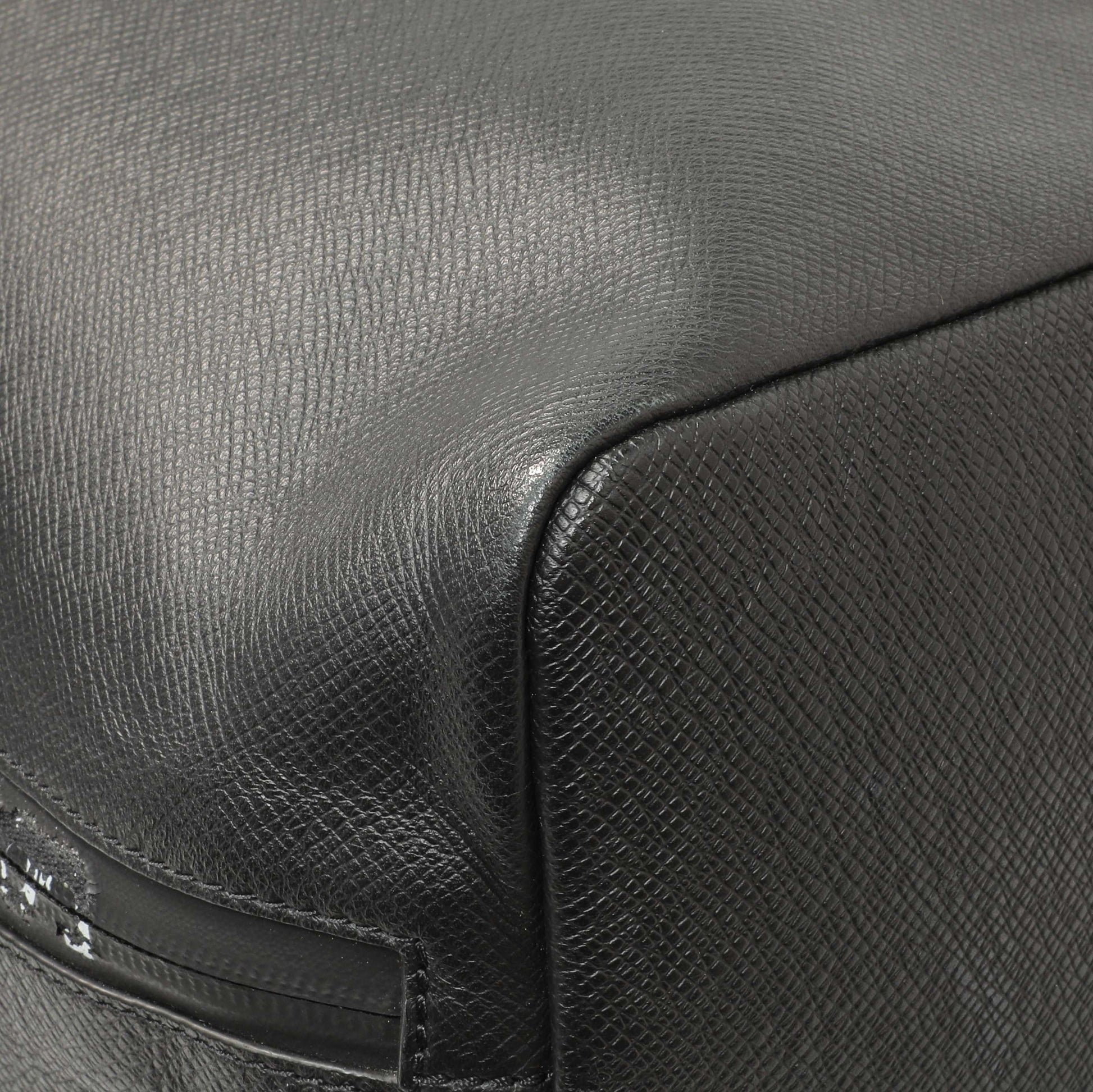 Exclusive Louis Vuitton Black Taiga Outdoor Cabas — Top View